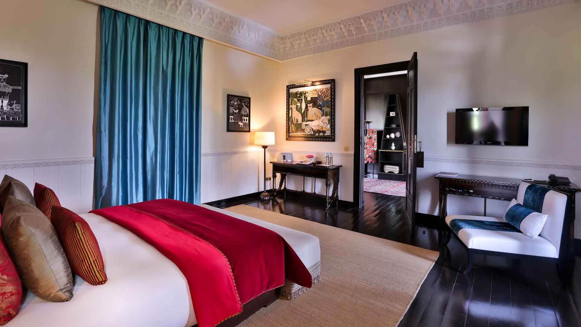 Villa Olympia, private villa rental in Bab Atlas, Marrakech: bright suite