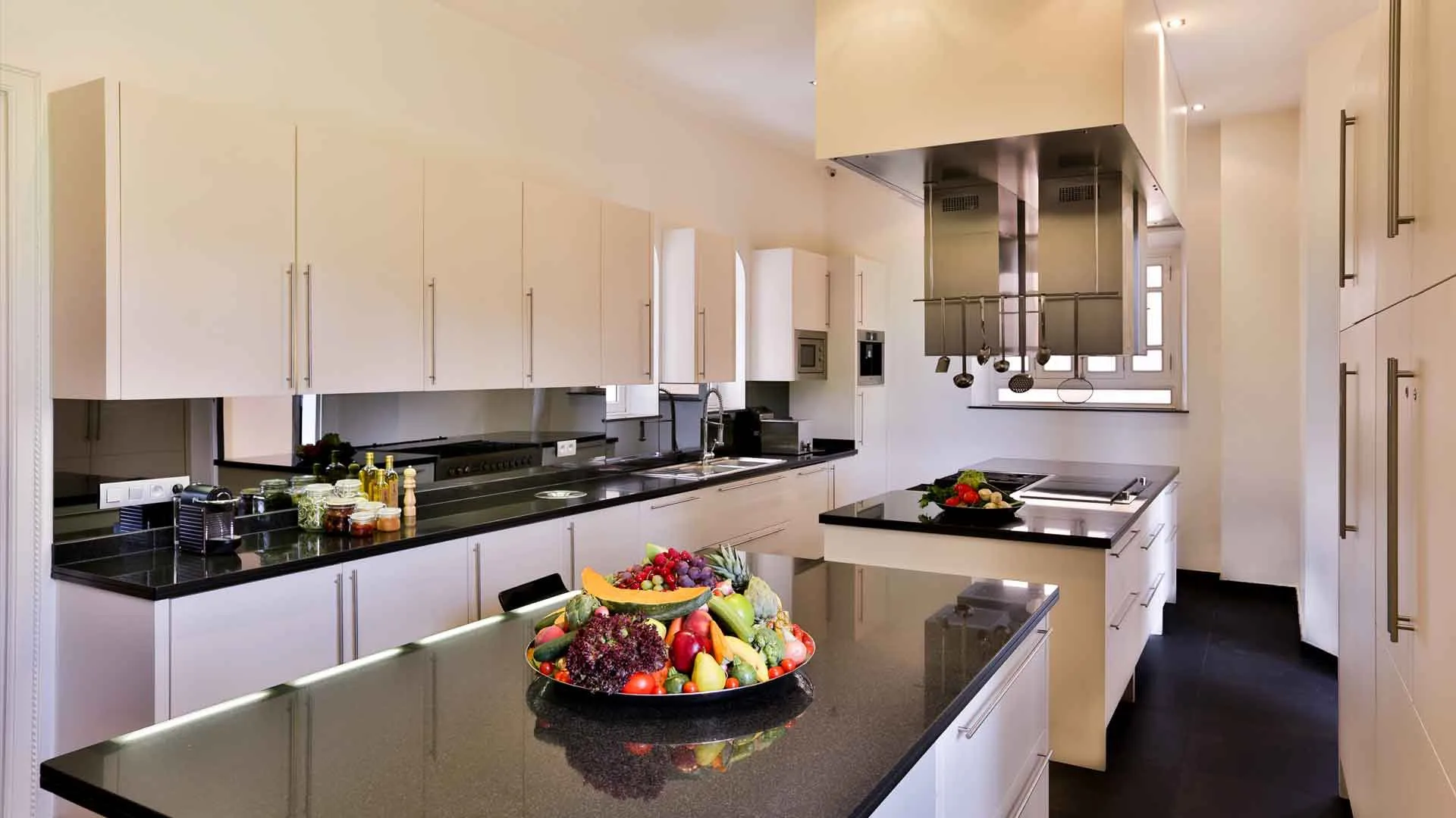 Villa Olympia, private villa rental in Bab Atlas, Marrakech: fully equipped kitchen
