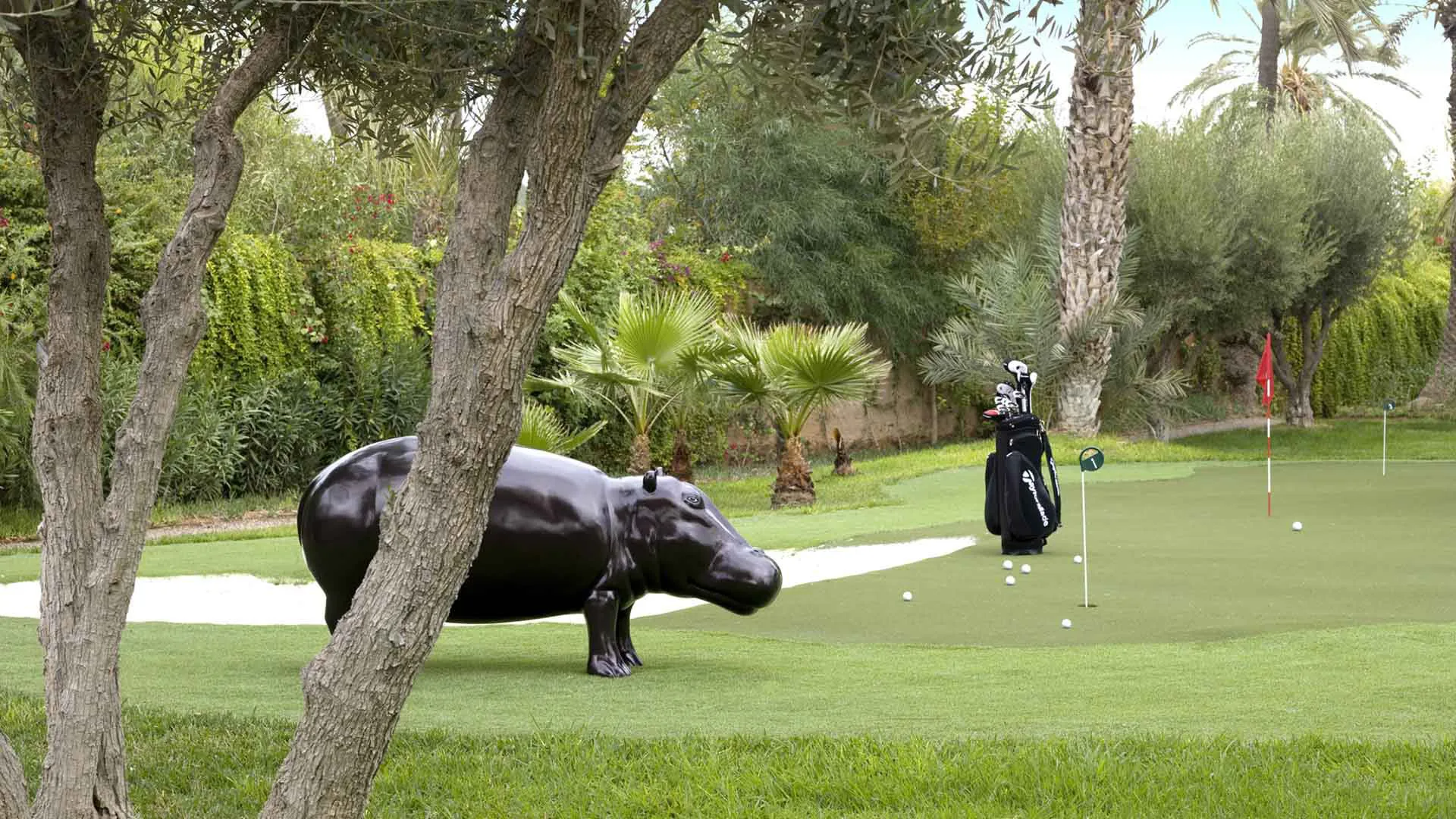Villa Olympia, private villa rental in Bab Atlas, Marrakech: putting green in the park