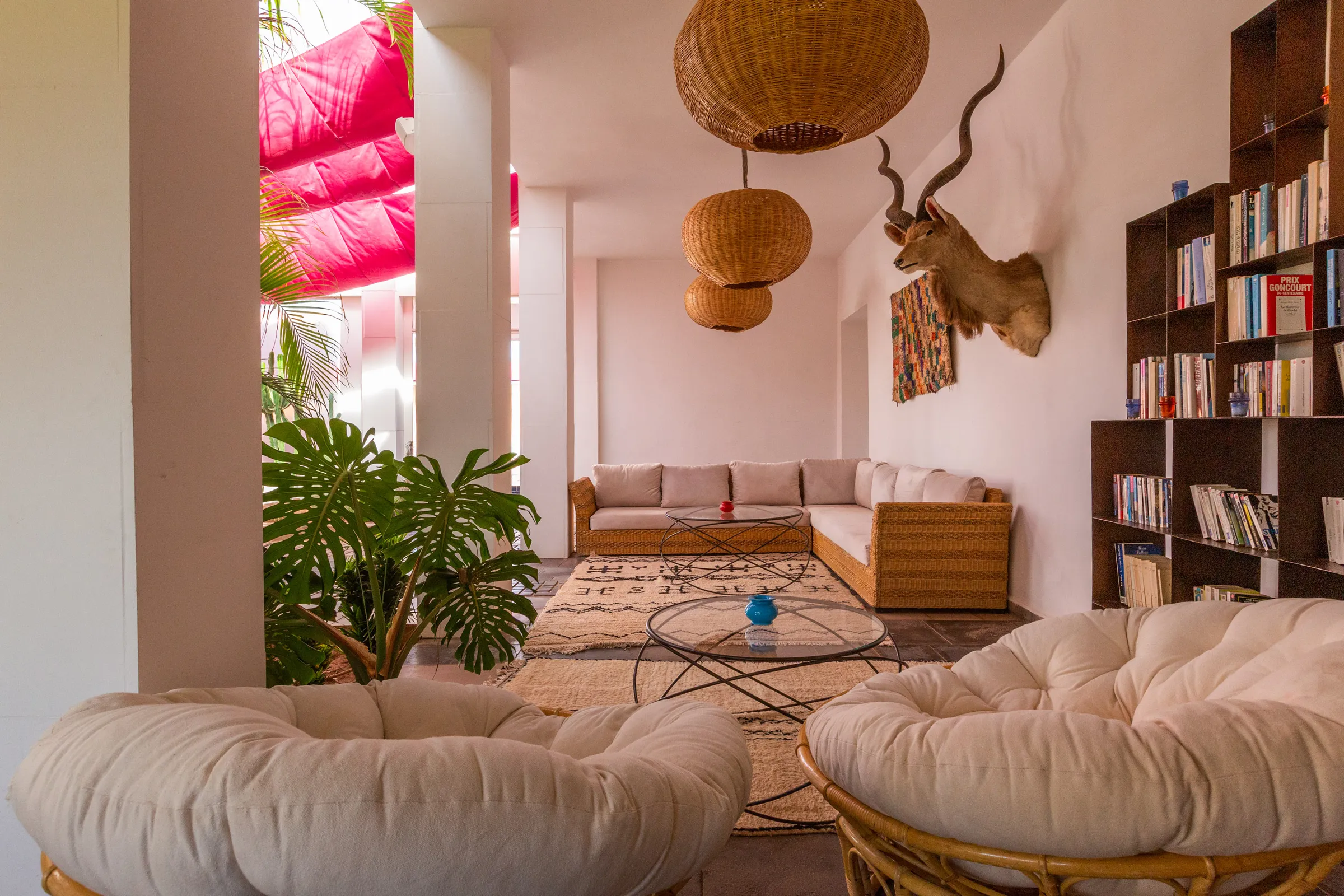 Villa Chloé, private estate rental in Sidi Abdellah Ghiat, Marrakech: lounge in the pavilion