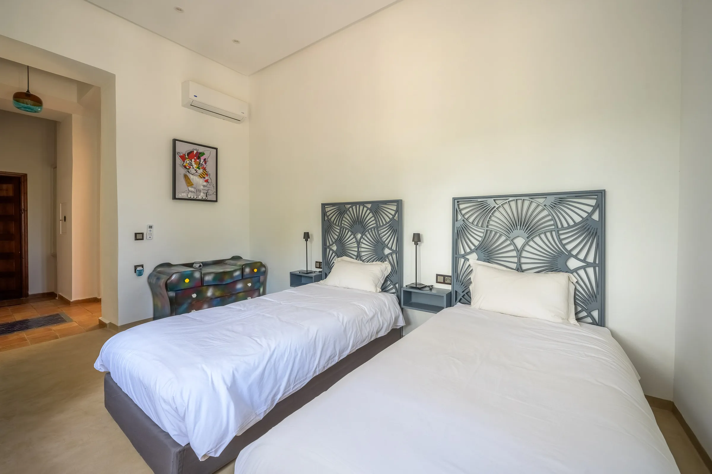 Villa Calypso, private villa rental in the Palmeraie, Marrakech: twin bedroom