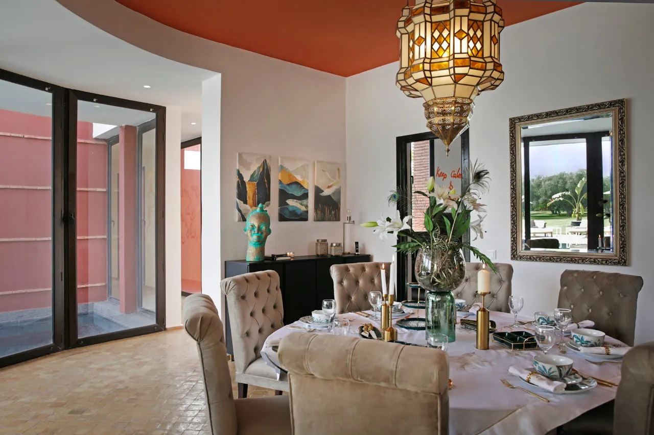Villa Ersi, private villa rental on the Route de l'Ourika, Marrakech: dining room