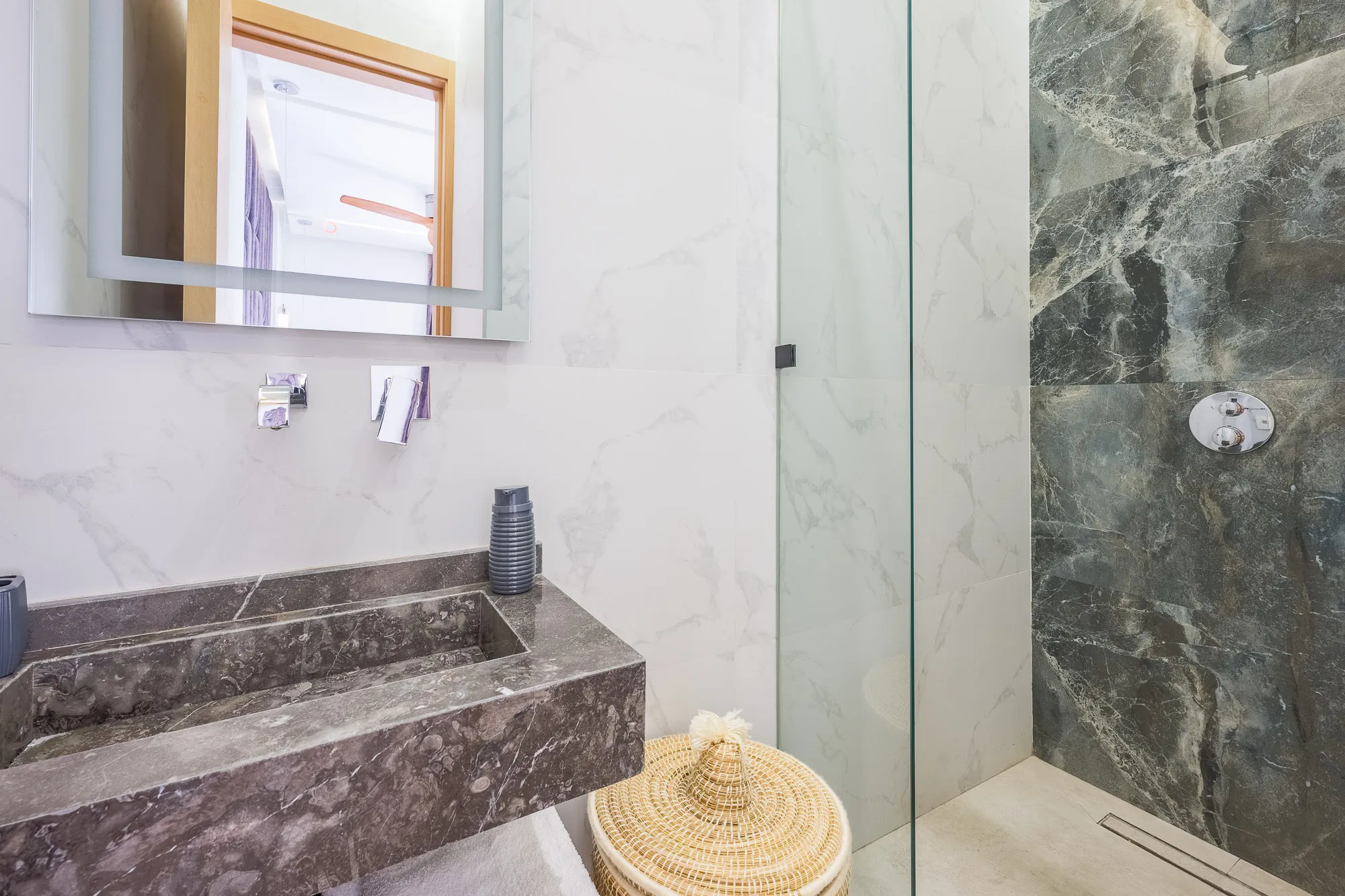 Villa Daphne, private villa rental at Amelkis Golf, Marrakech: shower room with marble walls and stone basin