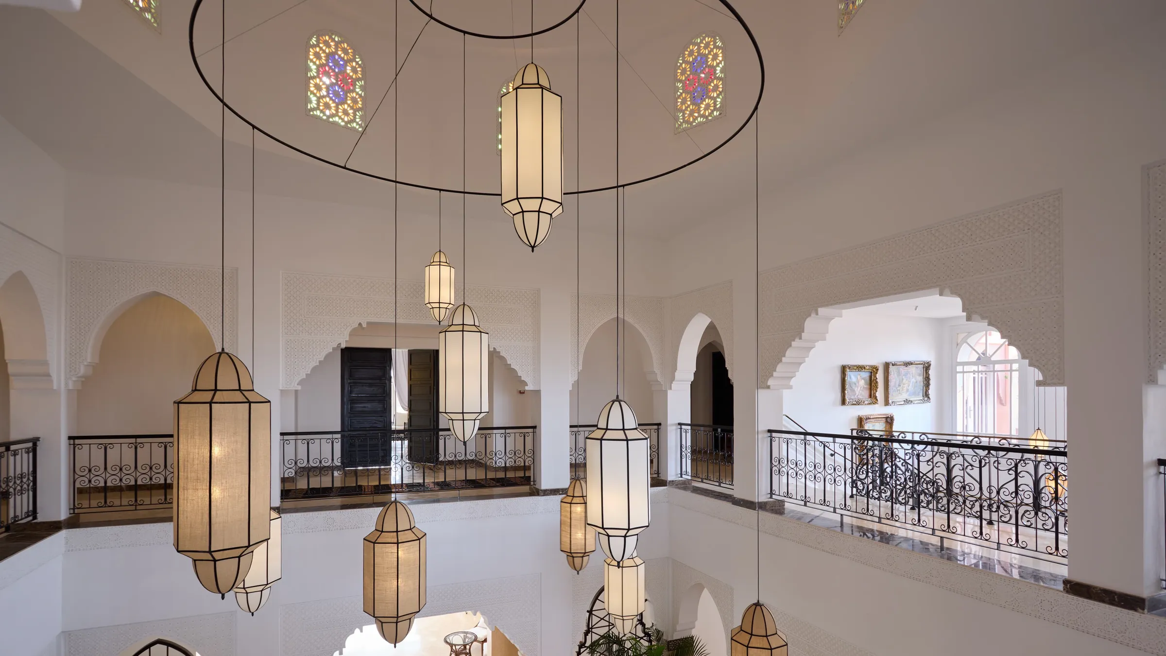 Villa Nyx, private villa rental on the Route d'Amizmiz, Marrakech: gallery with hanging Moroccan lanterns