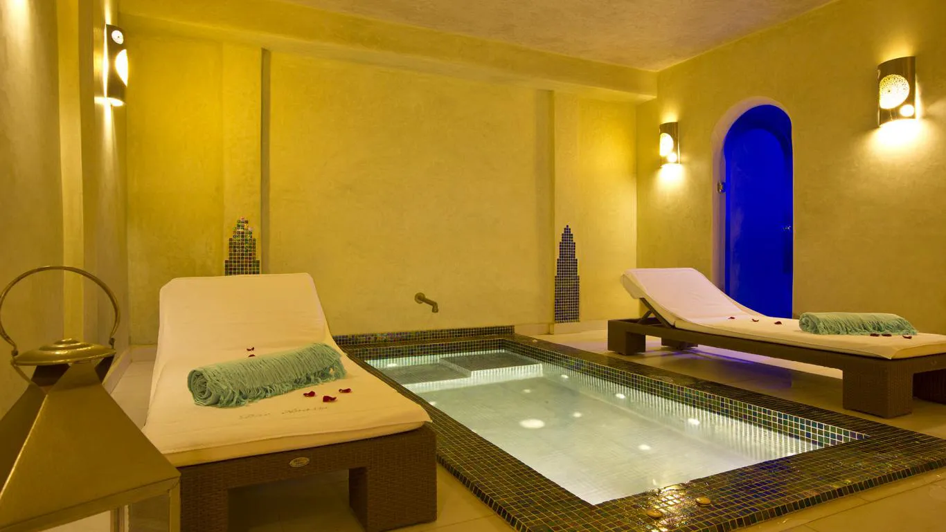 Villa Myrto, private villa rental at Amelkis Golf, Marrakech: spa room with relaxation beds and small pool