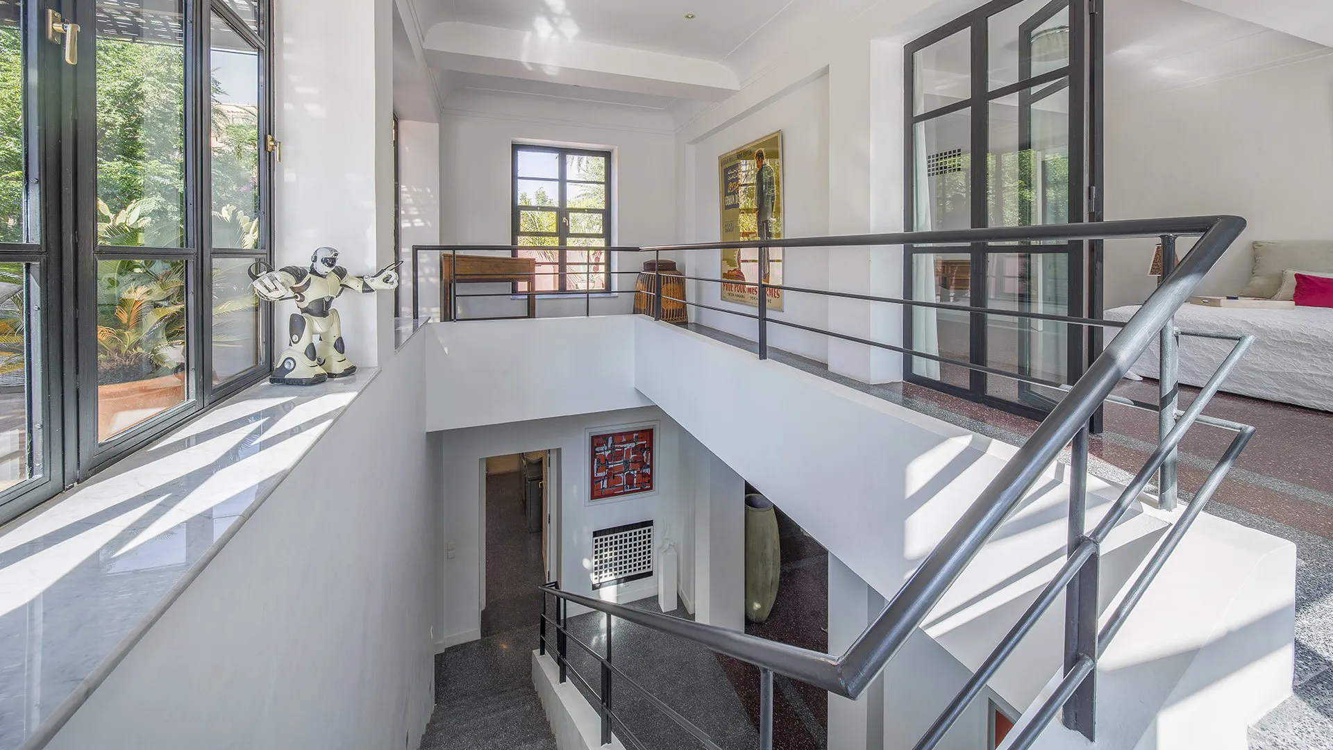 Villa Leda, private villa rental near Majorelle, Marrakech: bright stairwell and landing