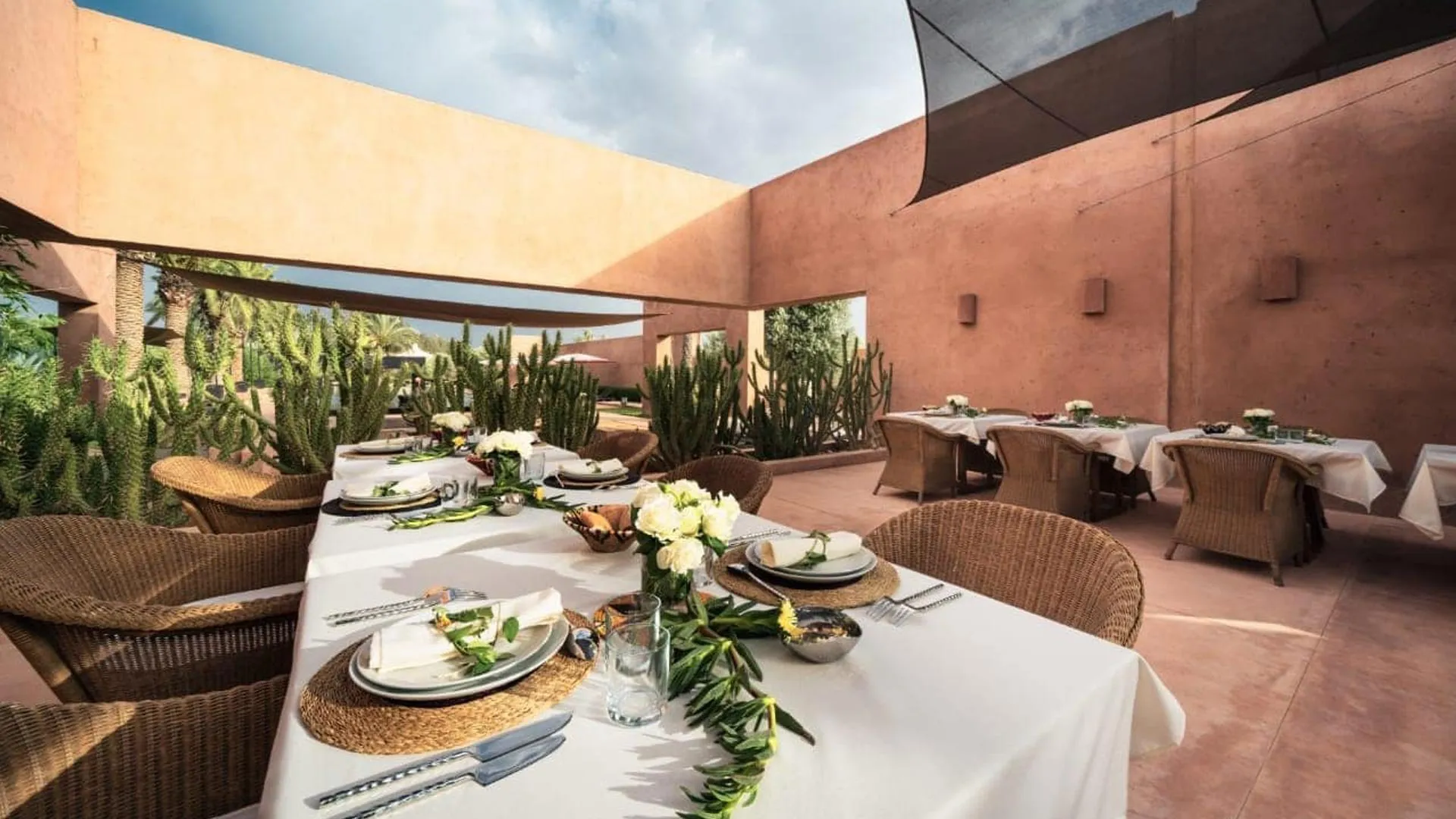 Villa Phaedra, private estate rental in Ouled Hassoune, Marrakech: table set for lunch on the terrace