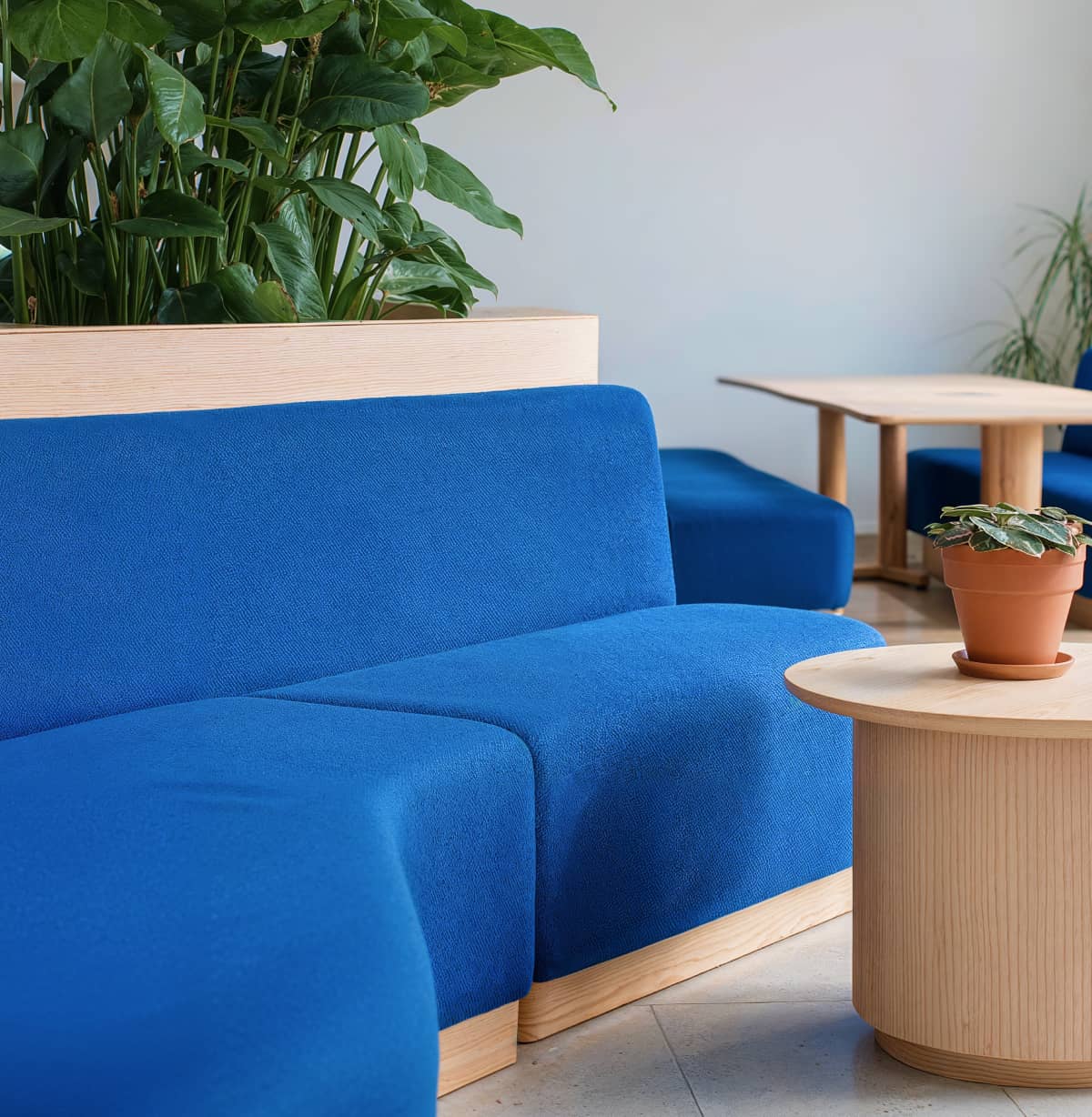 London Tab - Wealthflow Webflow Template | BRIX Template