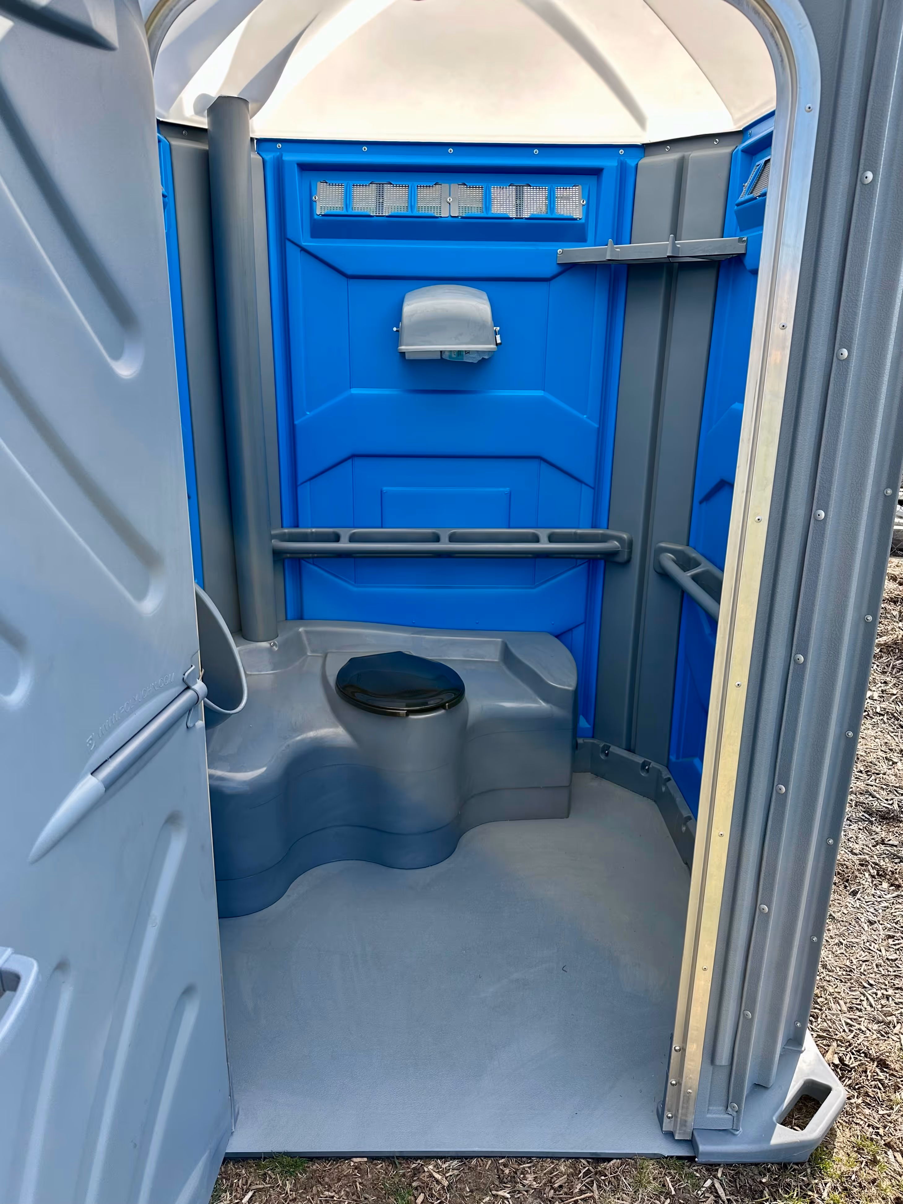 m-and-c-rentals-picture-porta-potty-inside