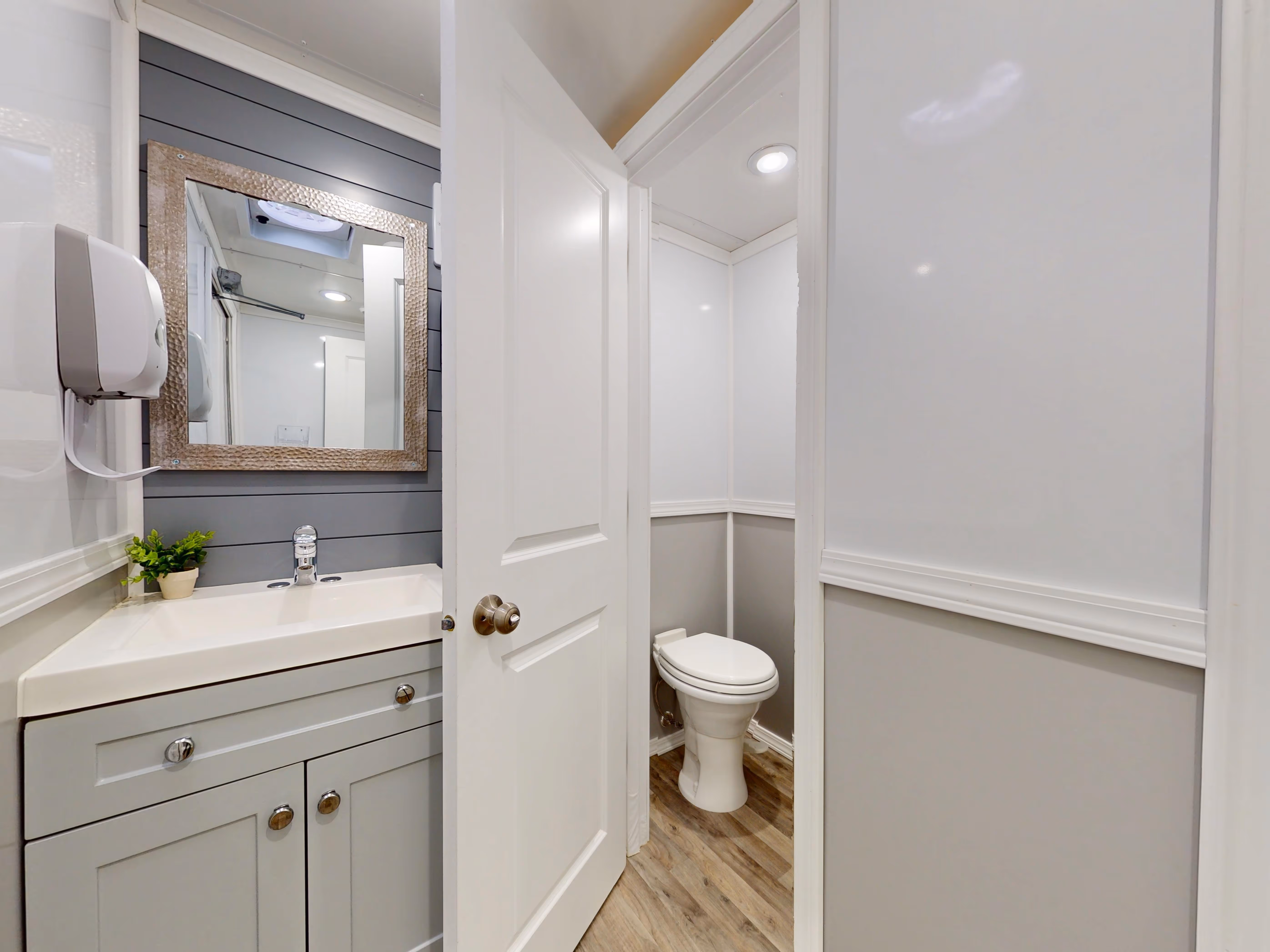 inside-jupiter-house-of-thrones-trailer