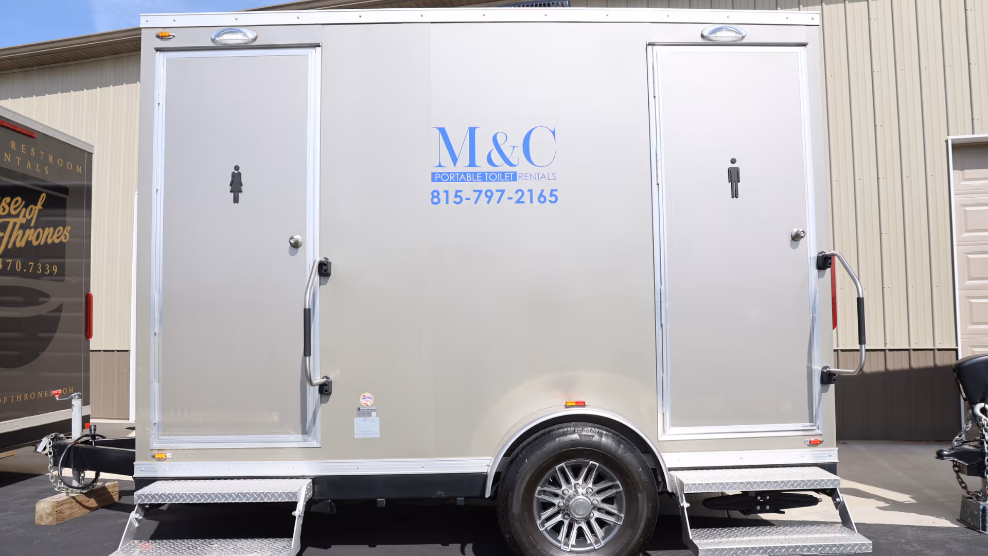 trailers-venus-picture-with-both-entrances-house-of-thrones