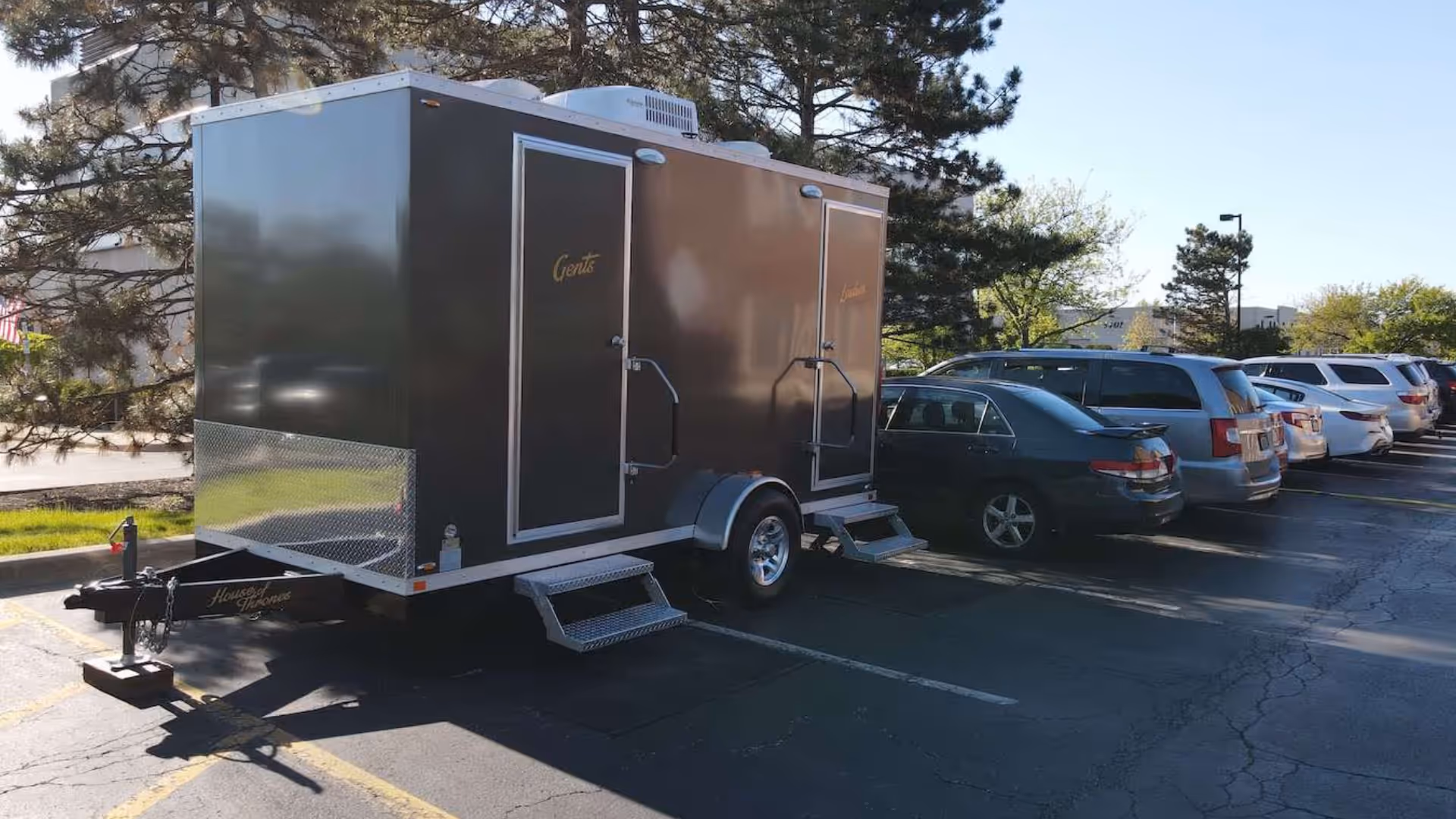 gray-restroom-trailer-in-parking-lot-chicagoland