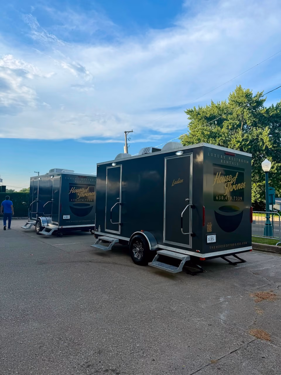 house-of-thrones-restroom-trailer-rental-for-dixon-illinois