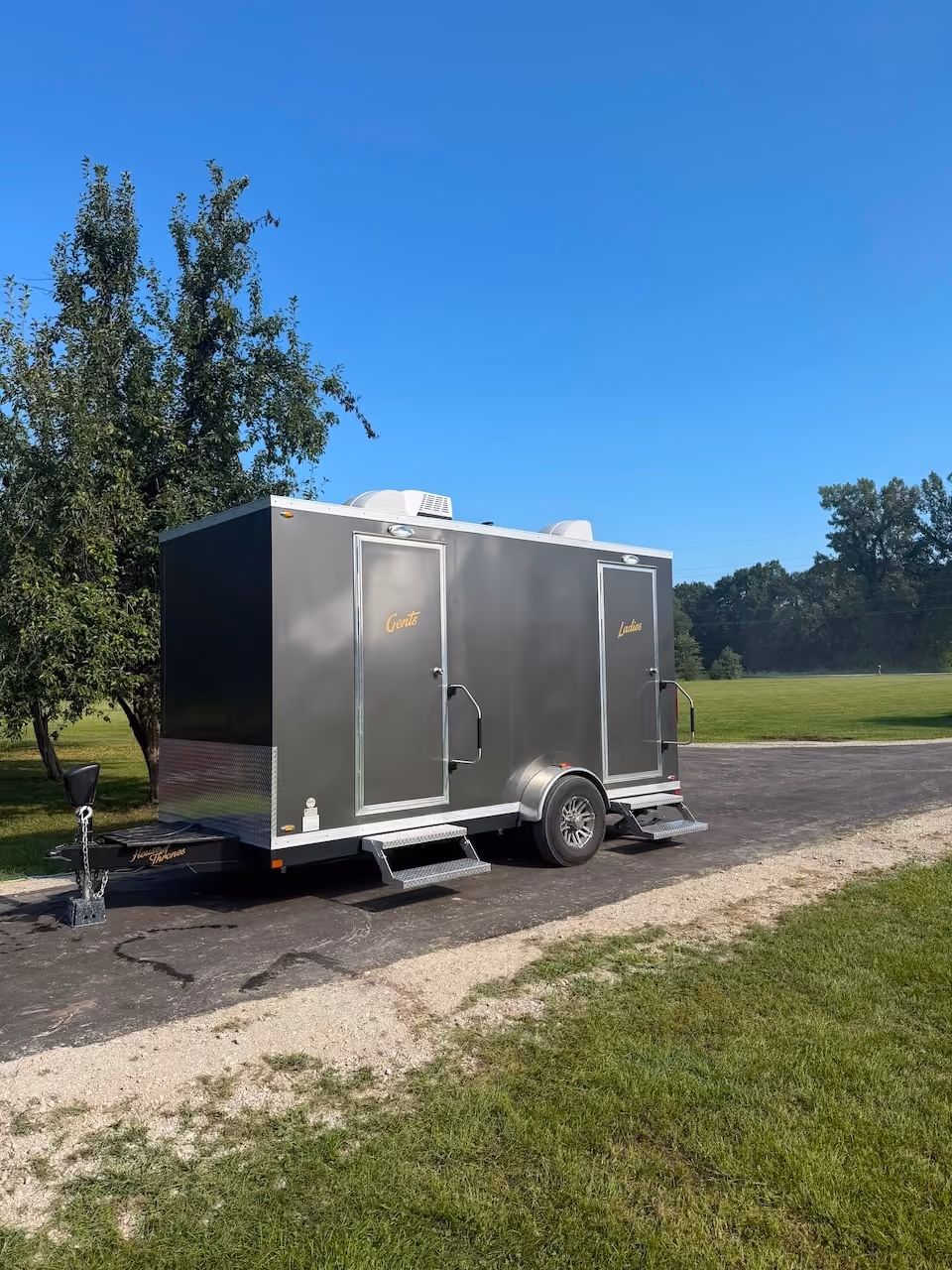 house-of-thrones-restroom-trailer-rental-in-demotte-in