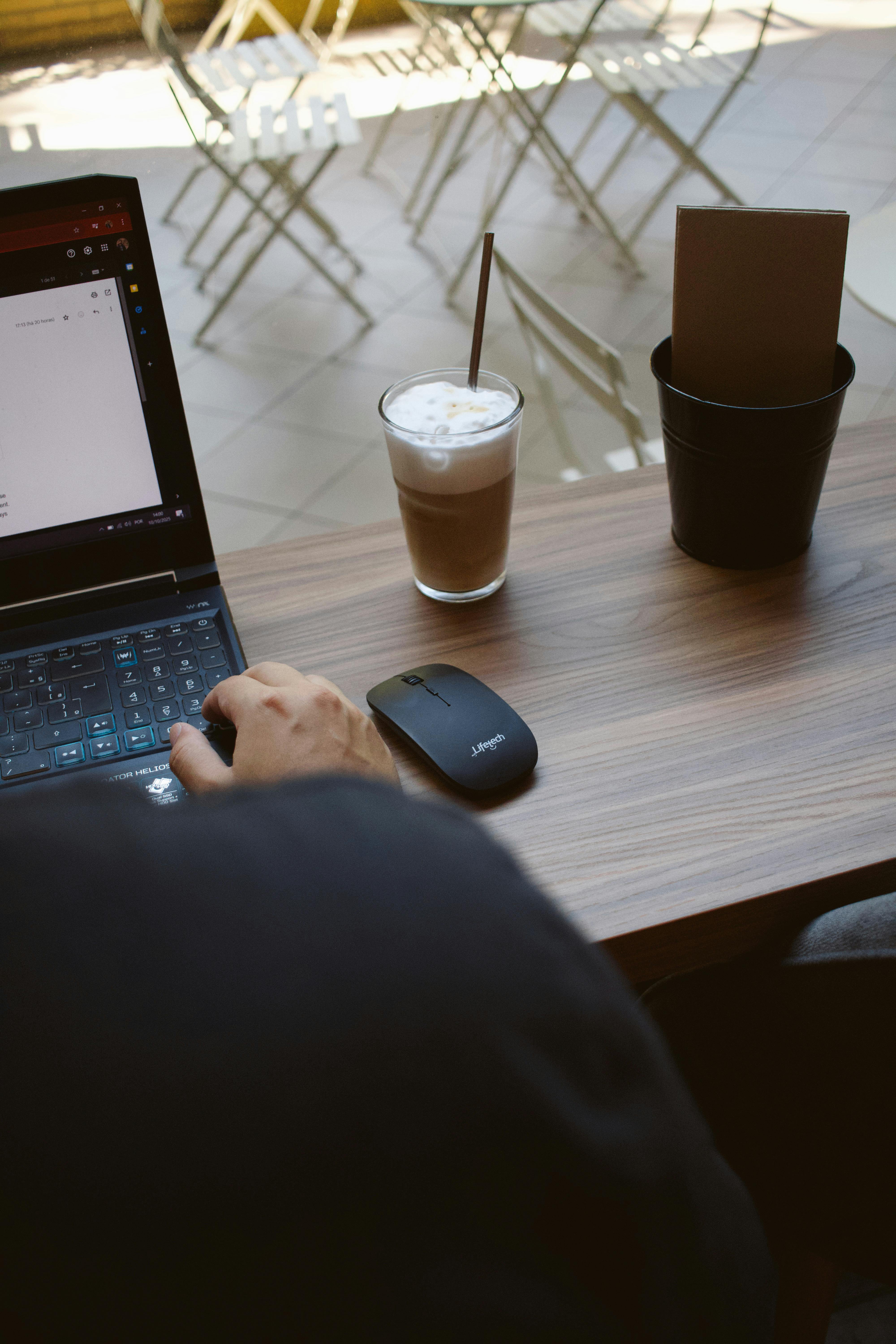 Hugo vs. SupportNinja 2026: BPO Comparison for Startups