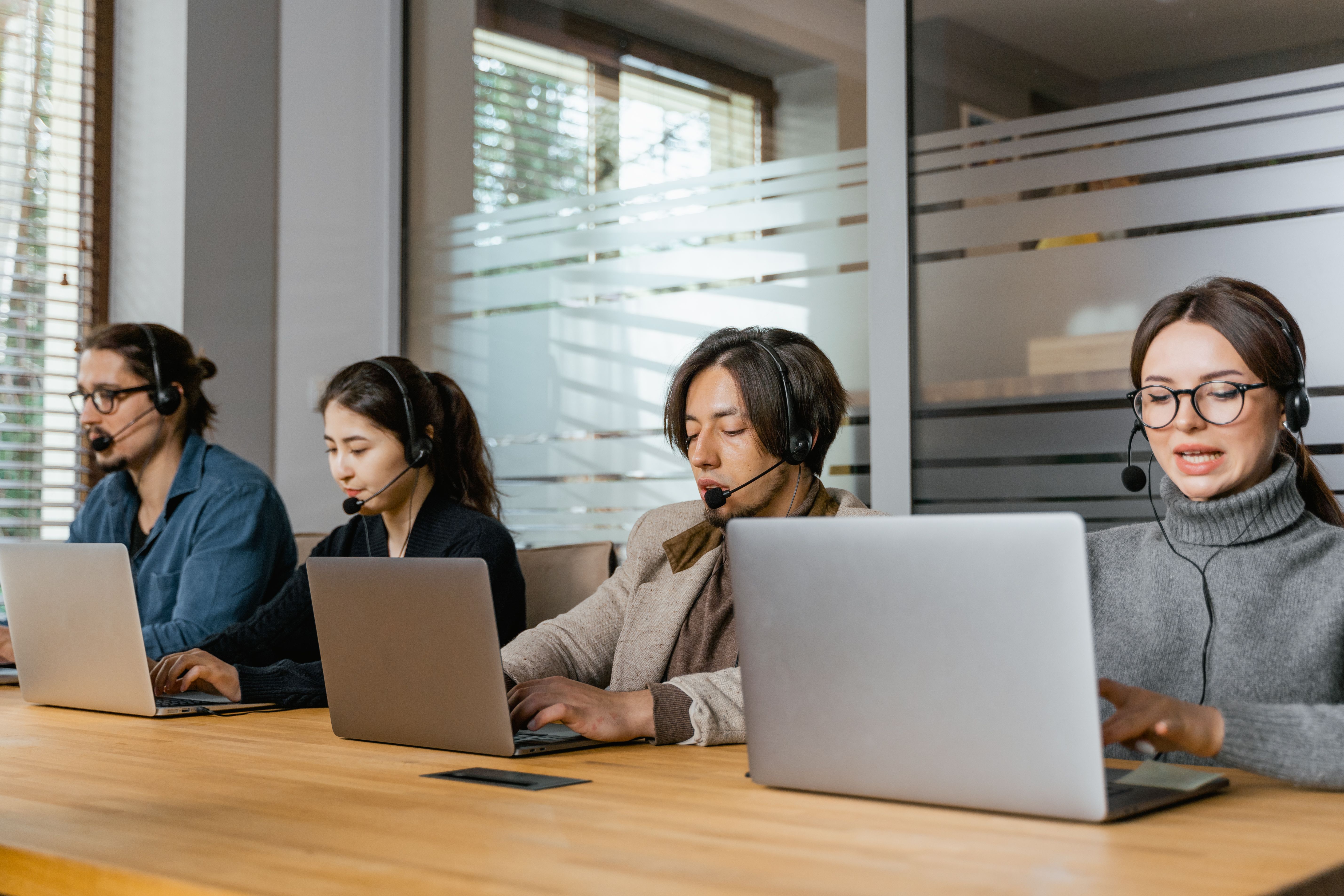 How to Outsource Customer Support for SaaS Companies in 2026