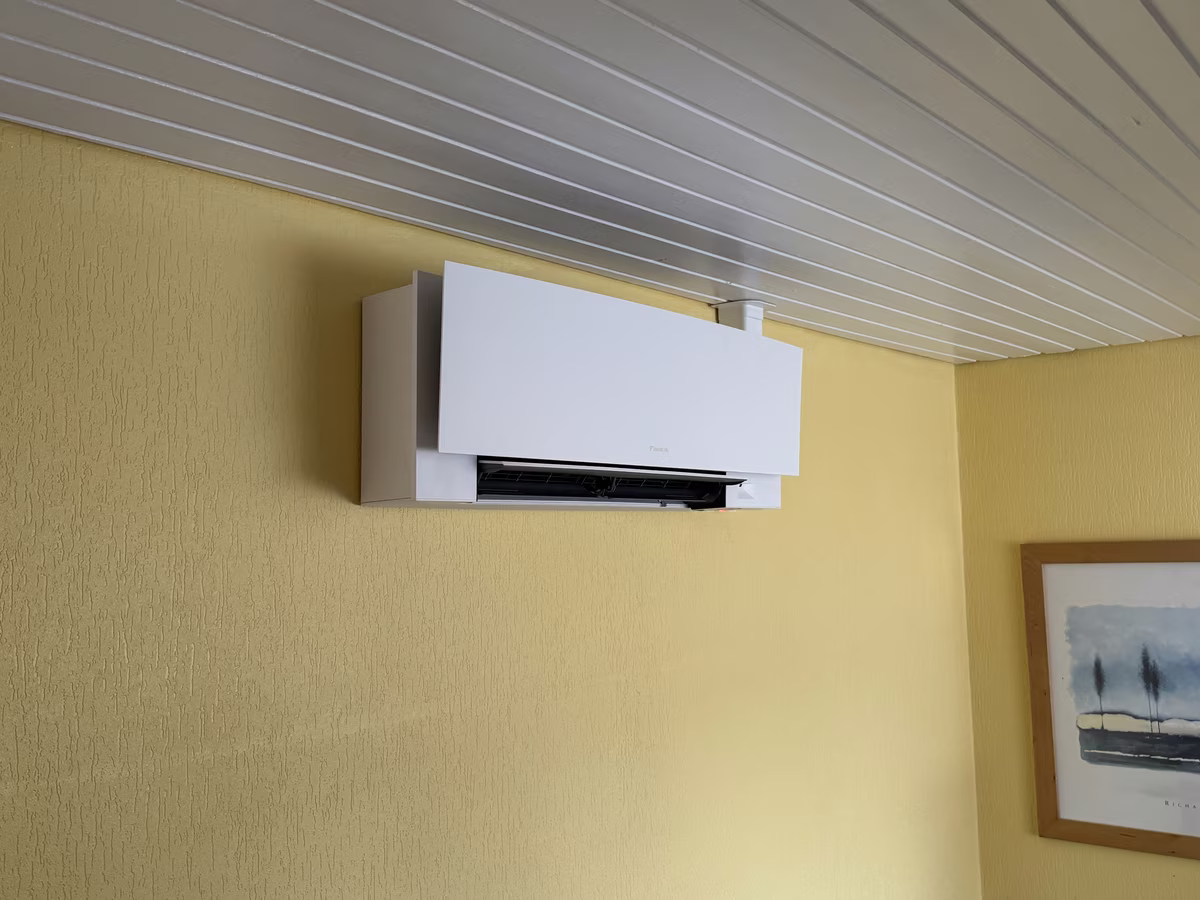 Installiertes Klimaanlage-Innenger&auml;t &ndash; Klima- und K&auml;ltetechnik von HTH GmbH