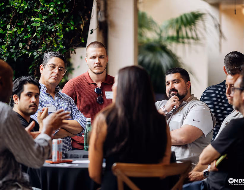 Group of ecom founders gathered at a local Ecompreneur meetup