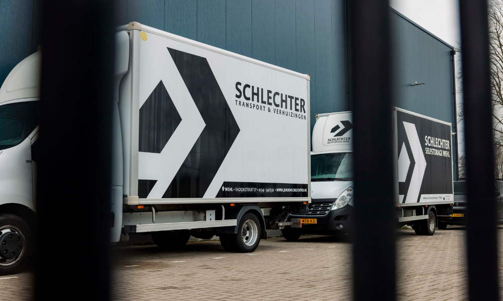 Schlechter verhuisbus op straat