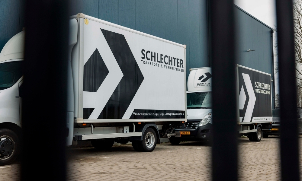 Schlechter verhuisbus op straat