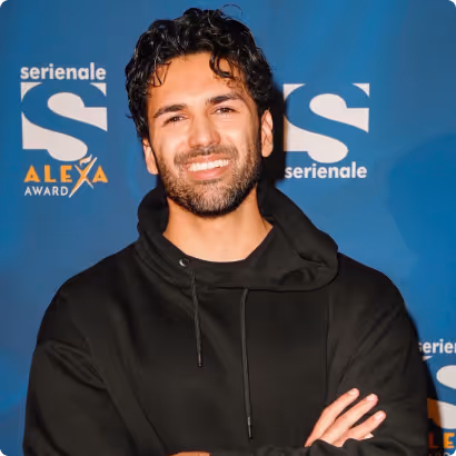 Davis Schulz | ENTERTAINER • HOST • ACTOR • MUSICIAN