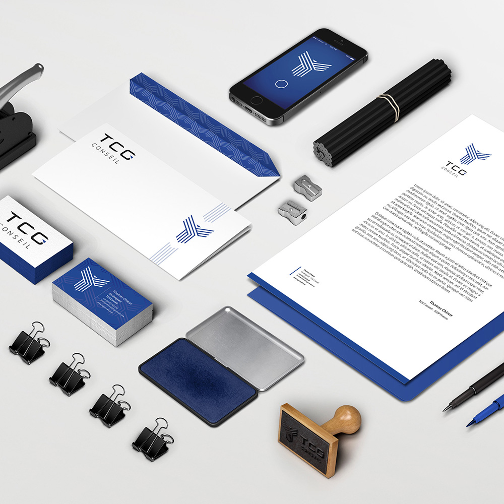 Identité visuelle de TCG Conseil conçue par Kreamand Studio, reflétant une image professionnelle et une communication d’entreprise cohérente.