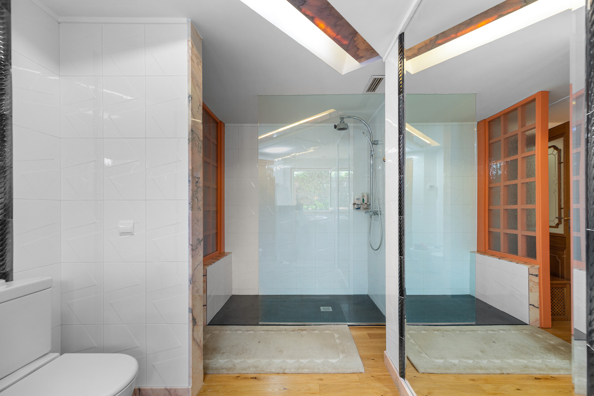 13 Baño master ducha.jpg