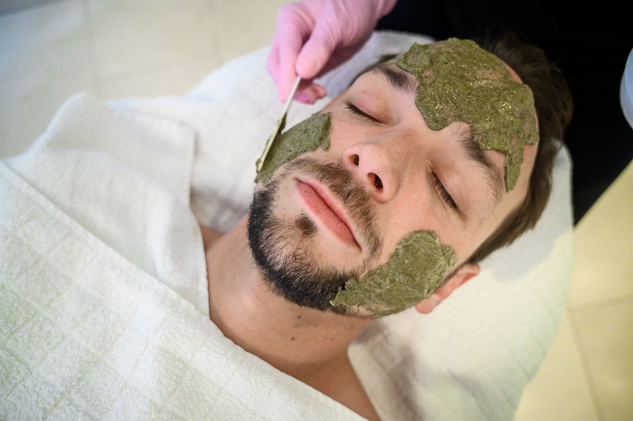 Green Peel Kräuterpeeling Behandlung