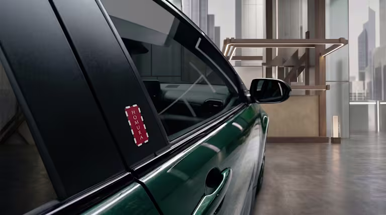 ‘Homura’ badge on the central door pillar