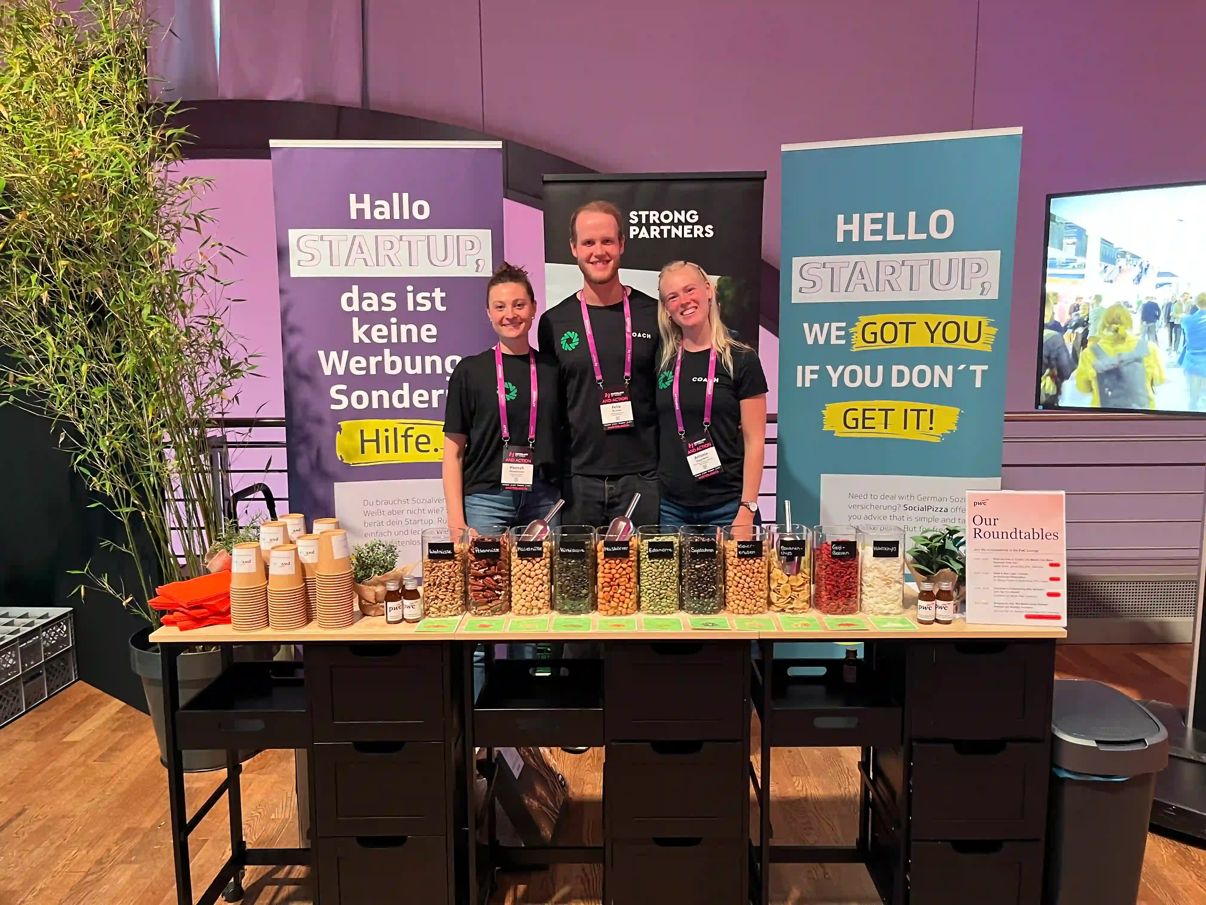 Strong Partners Brainfood-Theke beim Hinterland of Things 2026 mit dem Team der ErnährungsexpertInnen
