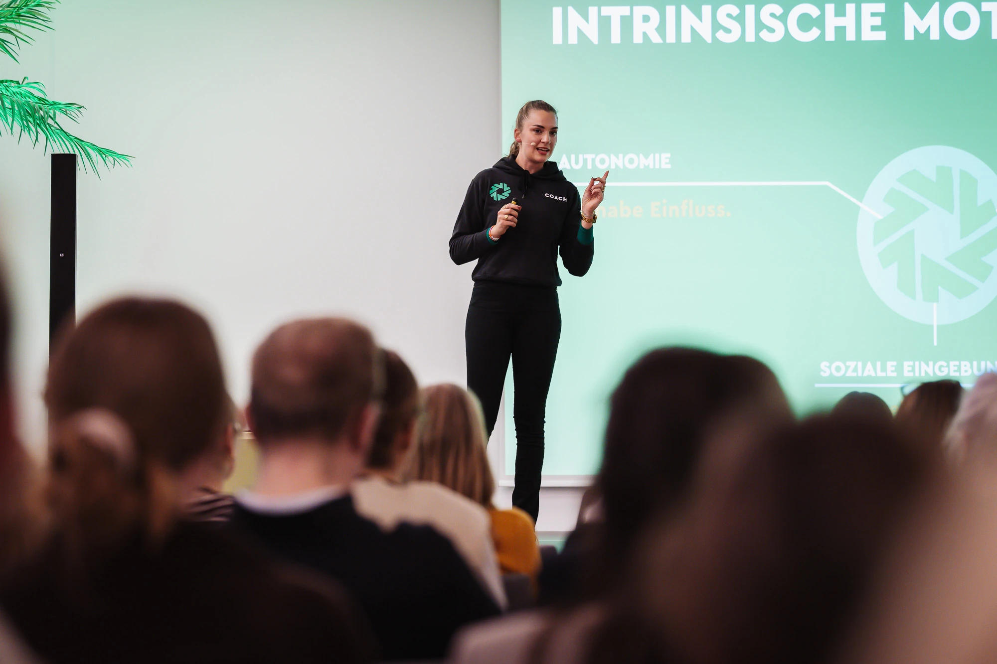 Paula Menninghaus während einer Keynote