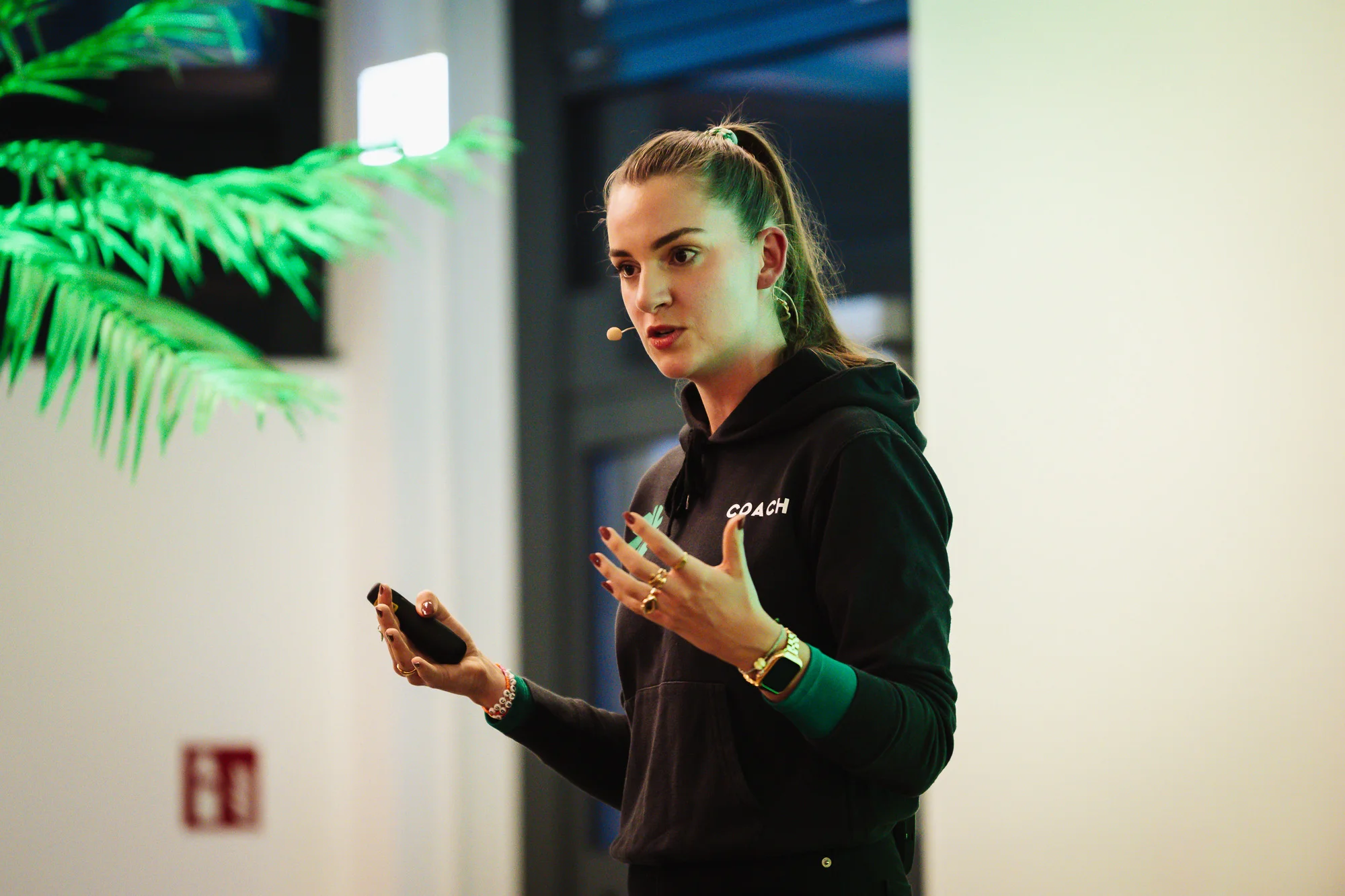 Paula Menninghaus bei einer Keynote