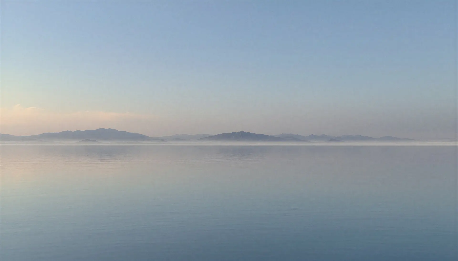 Osmose - horizon bleu -  film IA - Maison Septembre