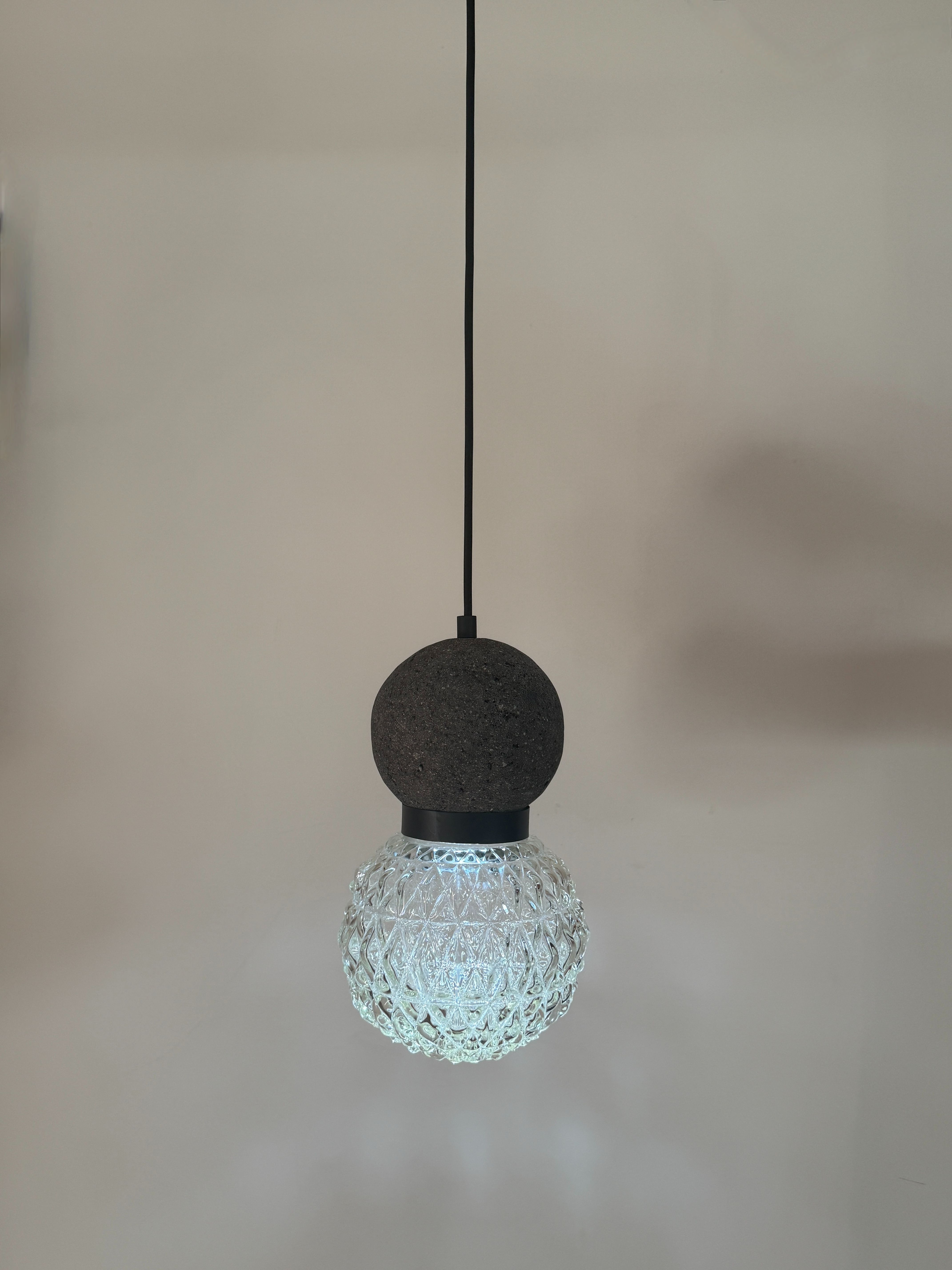 HELD LIGHT