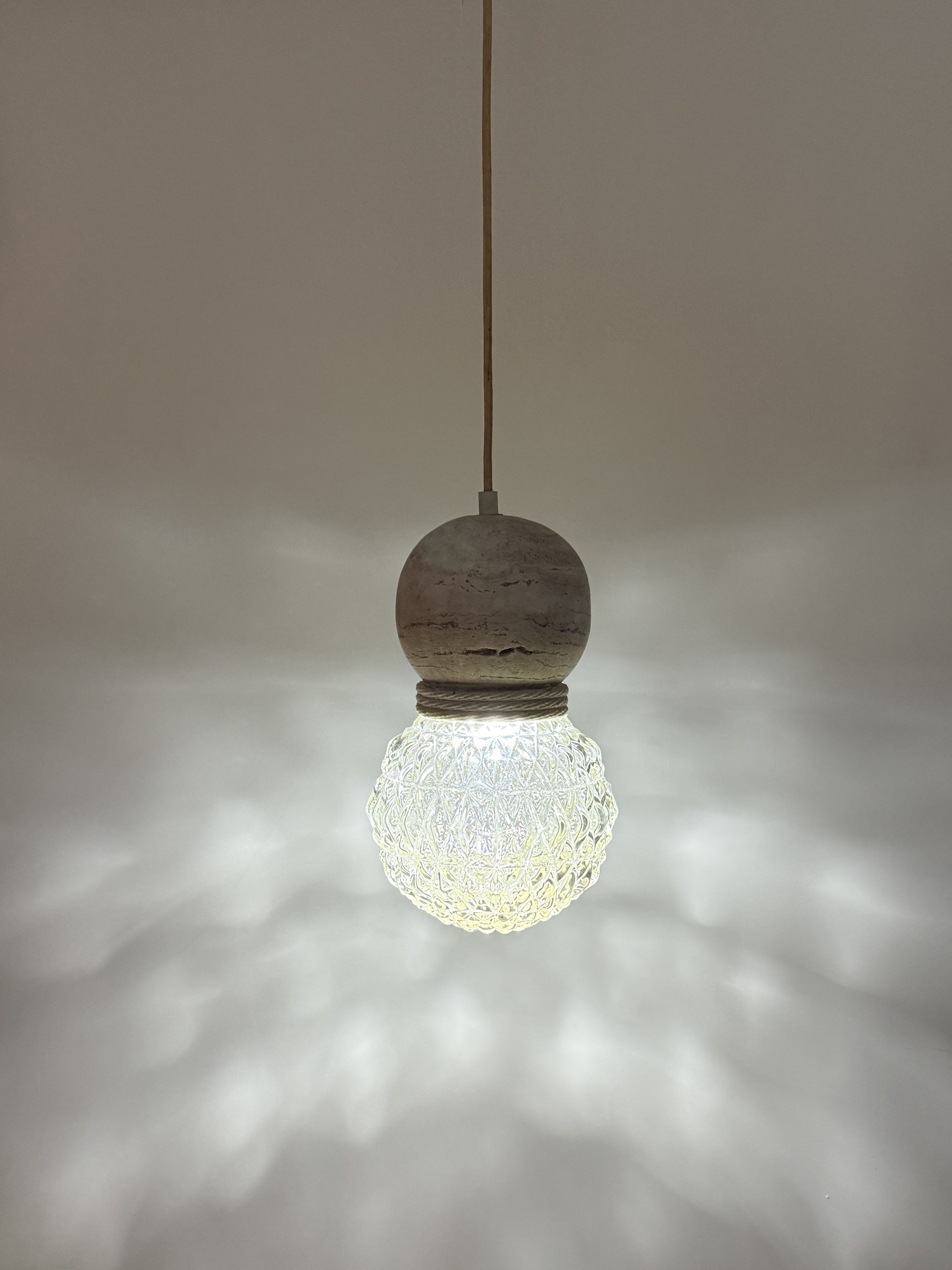 HELD LIGHT