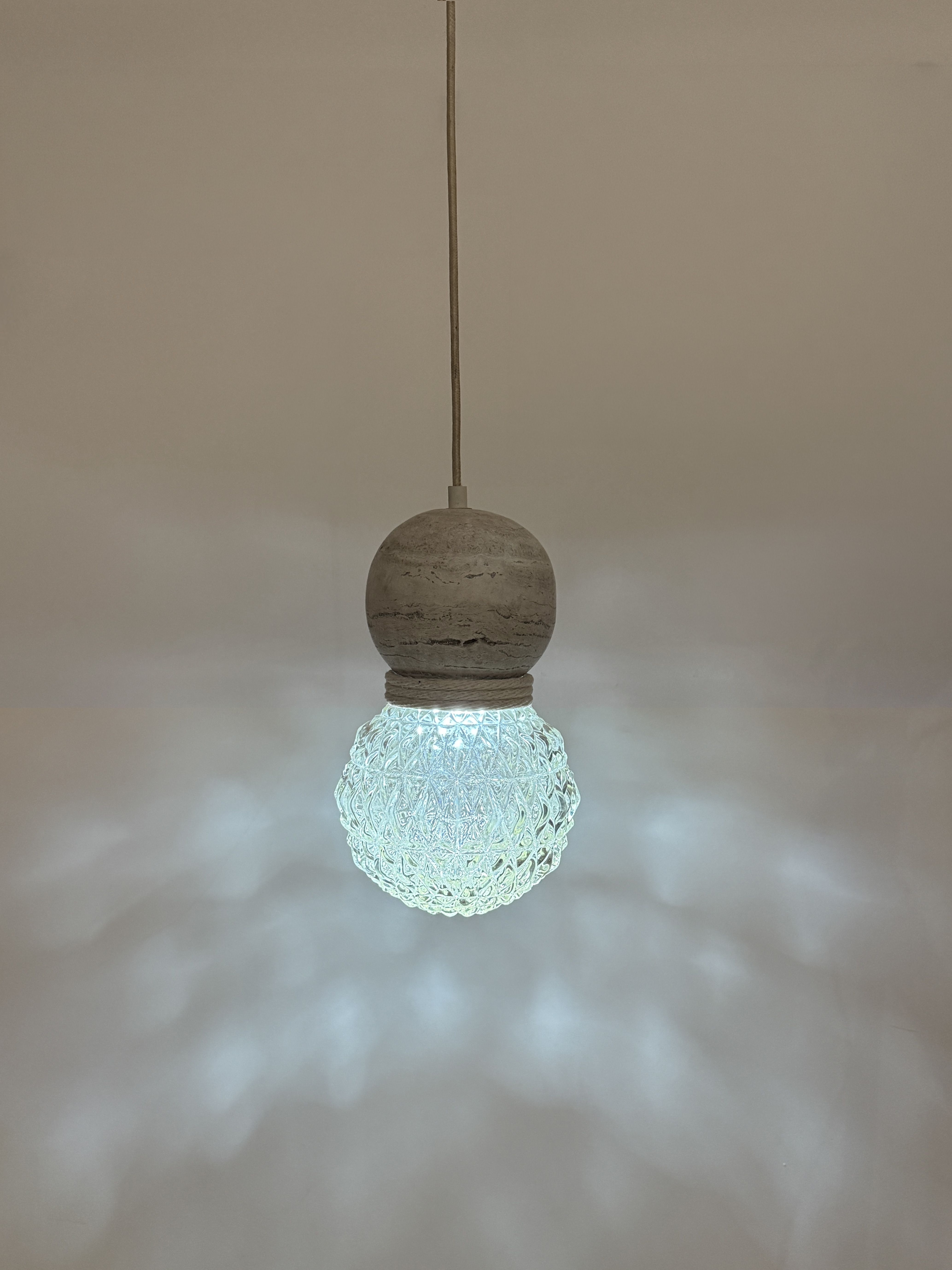 HELD LIGHT