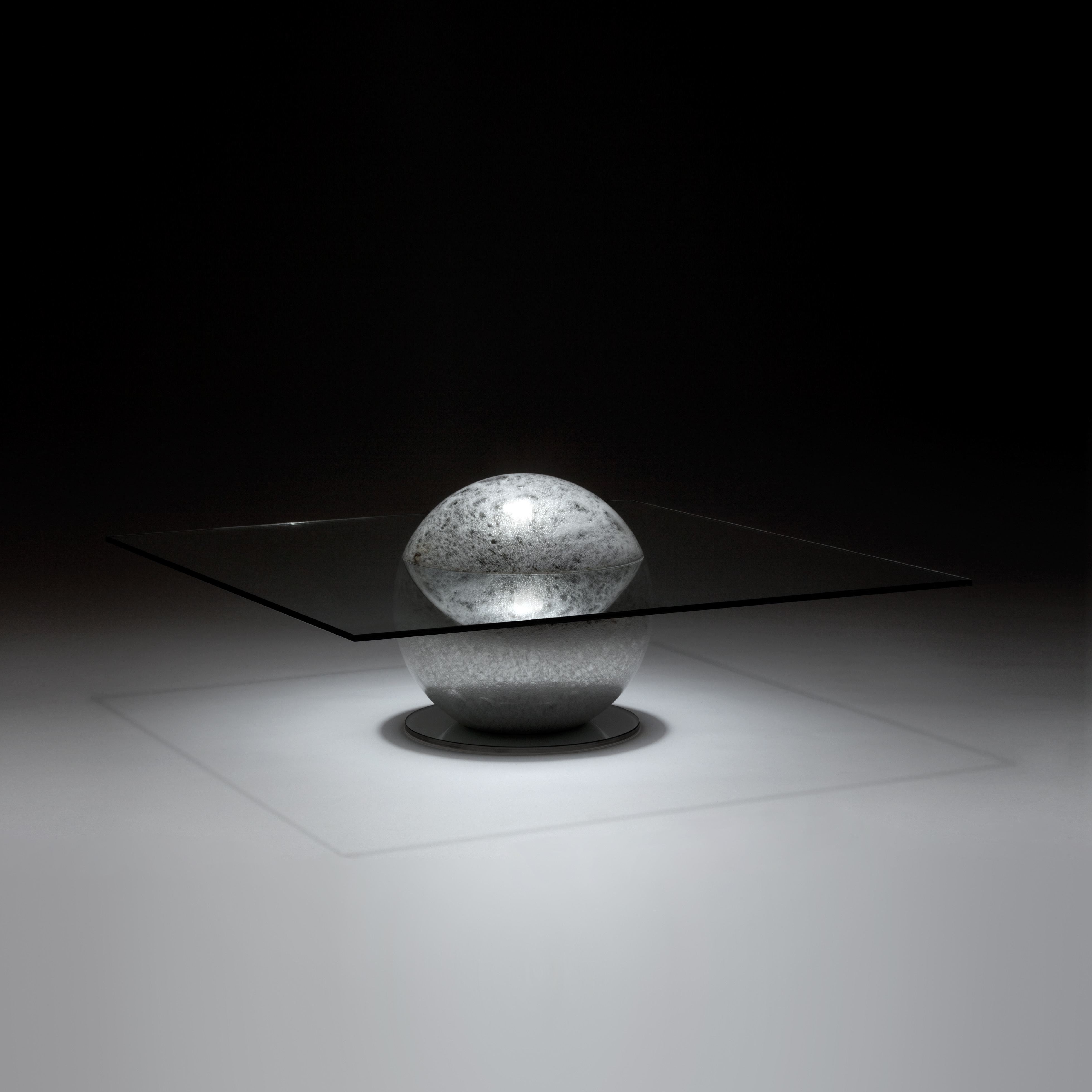 La Luna - coffee table