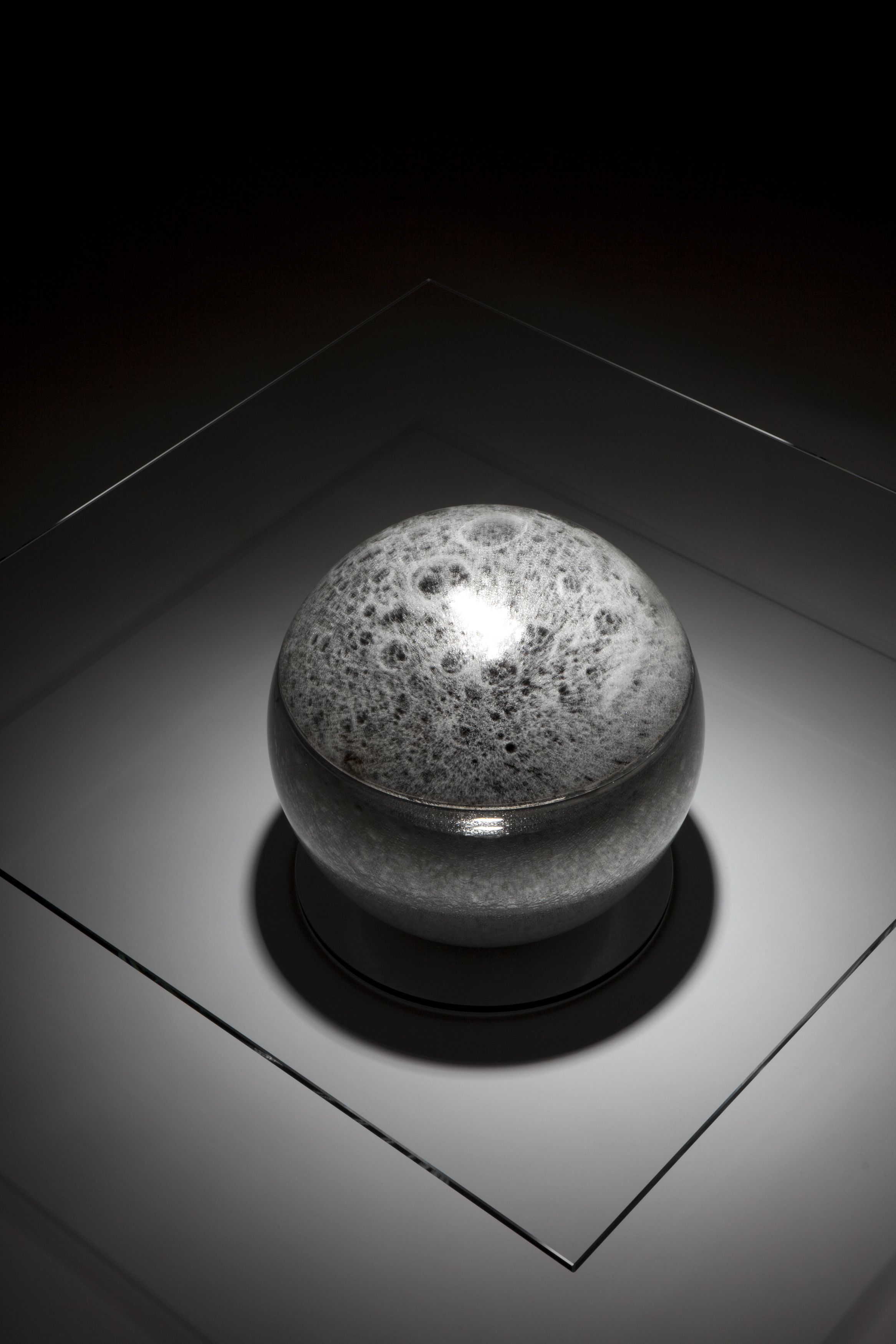 La Luna - coffee table