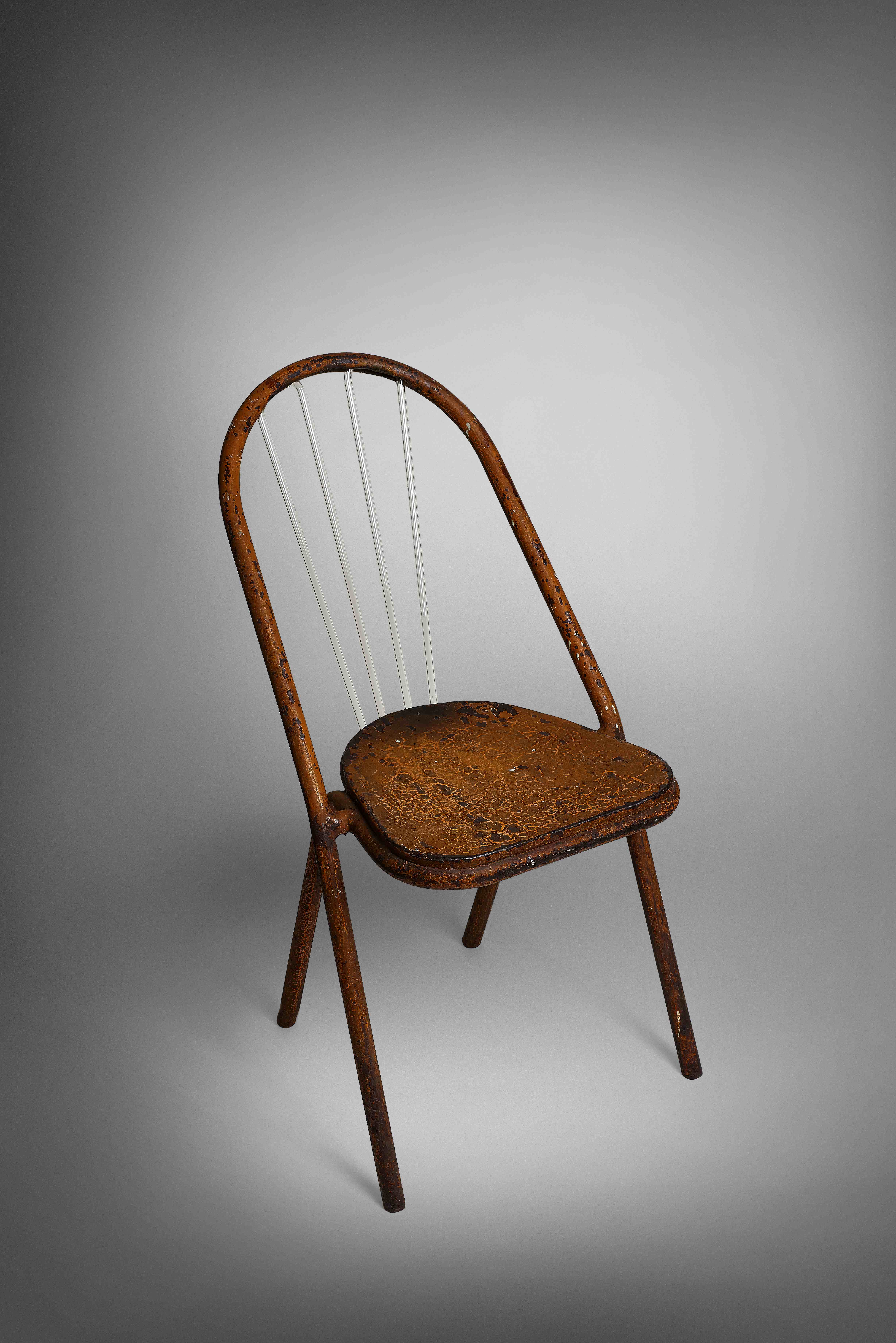 This Is Not a Chair - Uno