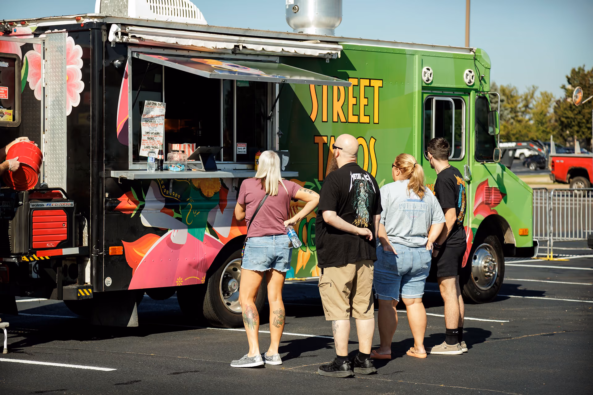 Marketplace at Mountain View community events food trucks