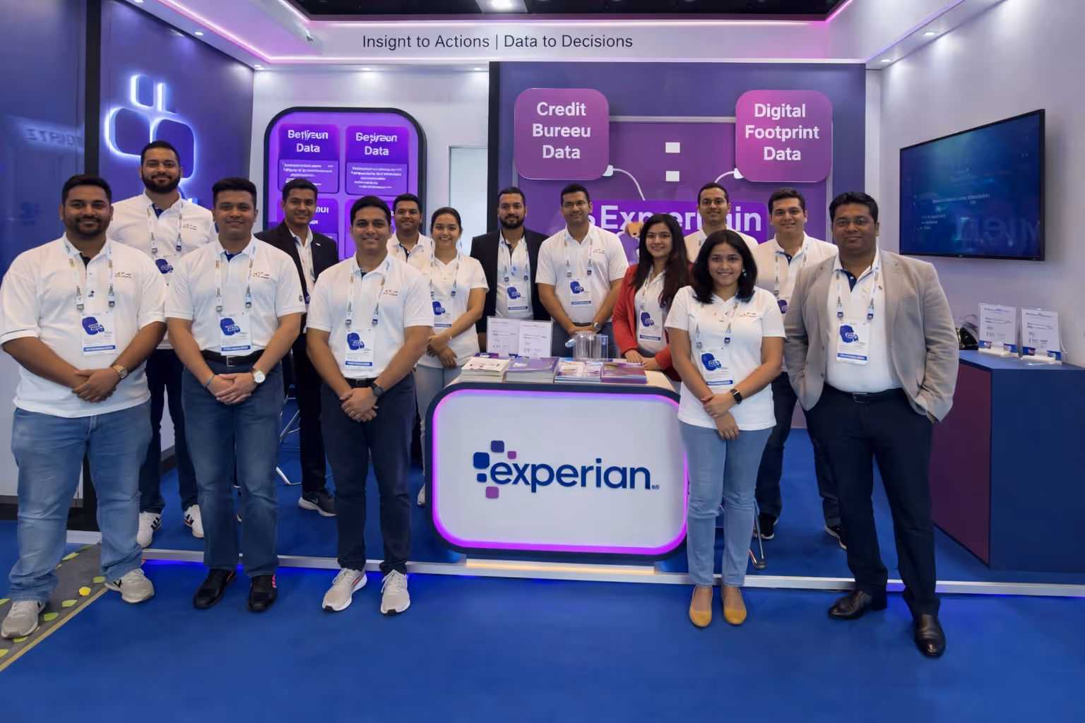 Anamorphic manufacturing and installation process for Experian booth