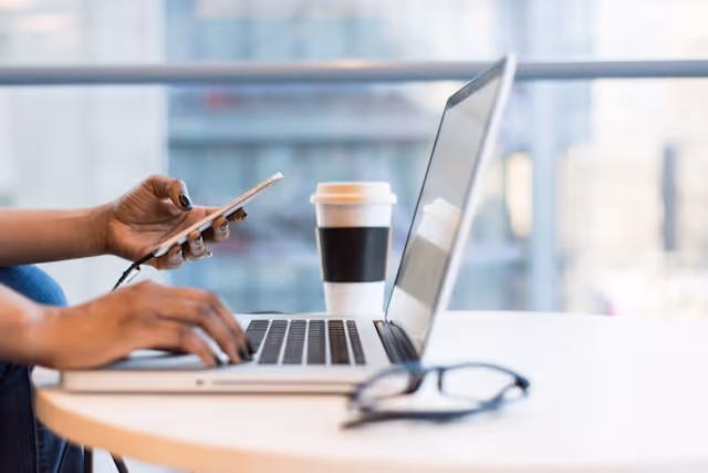 Employer of Record vs Build Operate Transfer: 8 Key Differences