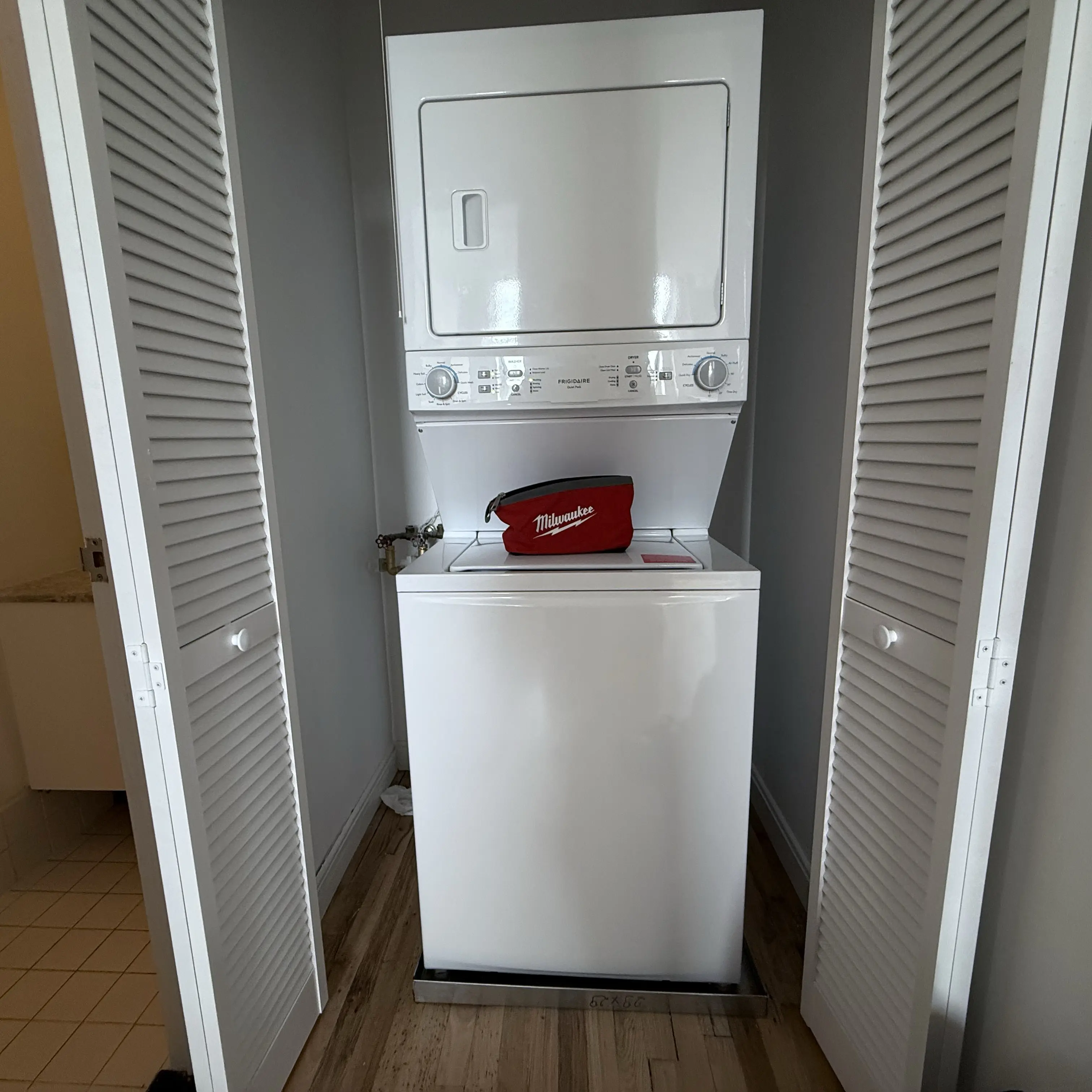 Frigidaire Laundry Center (FLCE/FLCG) — Common Problems Diagnosed