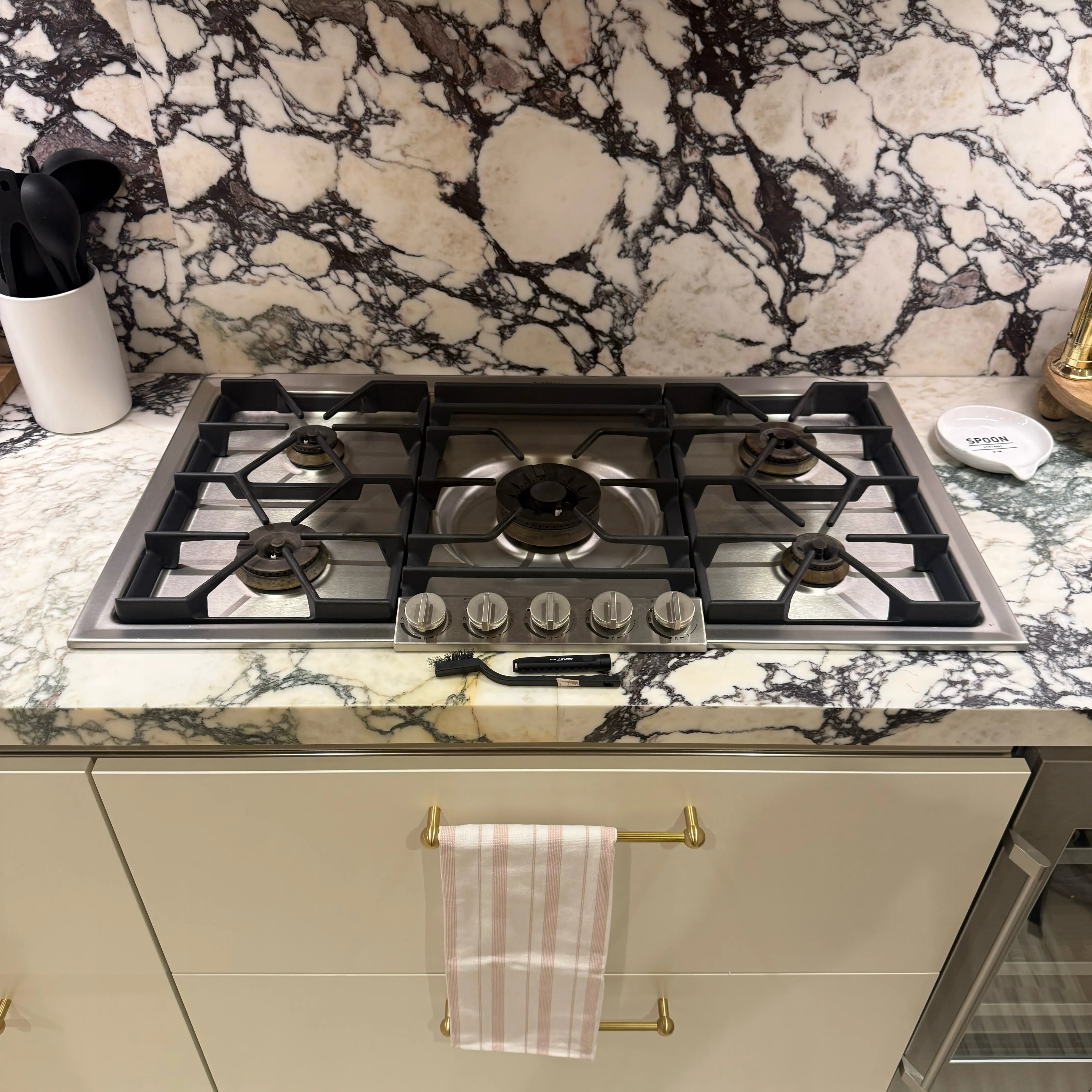 Wolf cooktop broken? Here's the formula: is repair cheaper than 50% of replacement? And is your appliance past its lifespan?