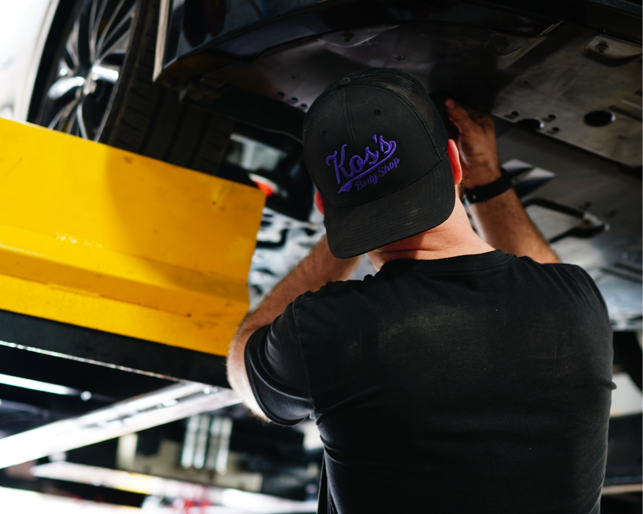 Light mechanical repair photographed for Kos's Body Shop