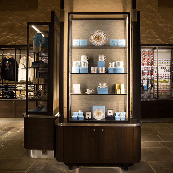 Website pricing page with two plans: Starter Plan at $499/month and Premium Plan at $699/month, showing features and a toggle for Monthly and Yearly billing.