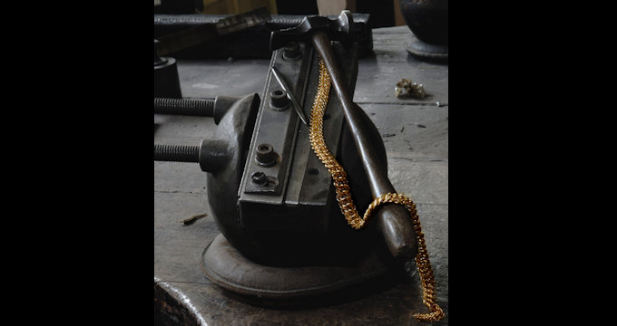 image of bespoke design process (for a jewelry store)