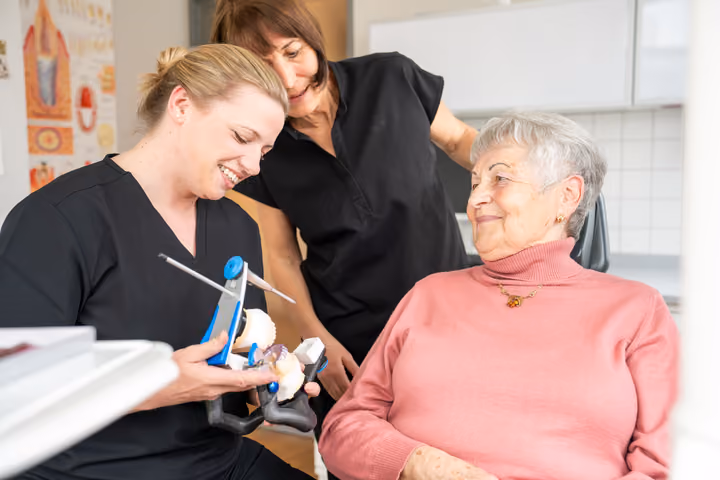 Behandlung & Patientensituationen_48 in Popp Praxis Erfurt(1)