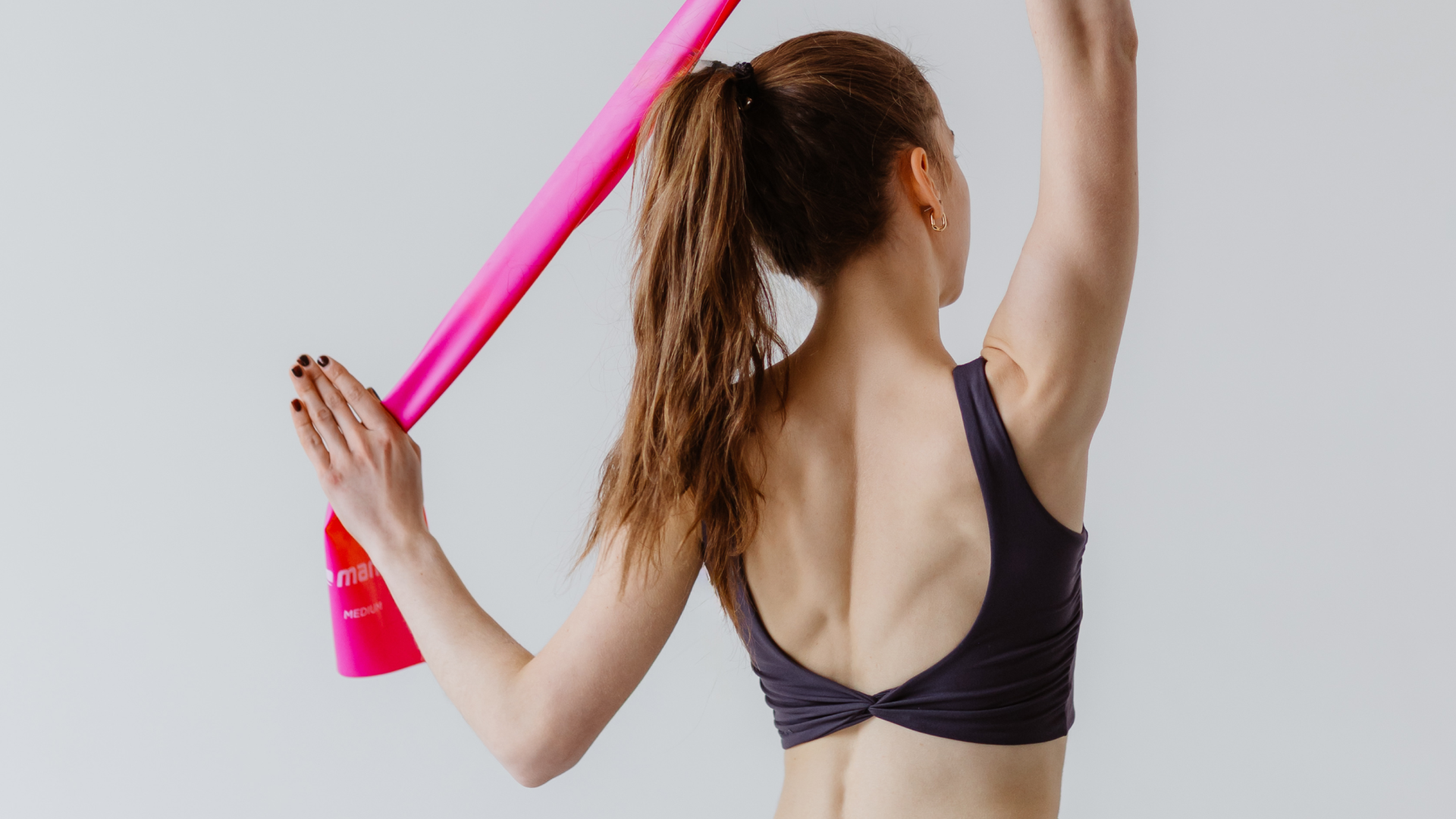 Pilates s pomôckou Thera band