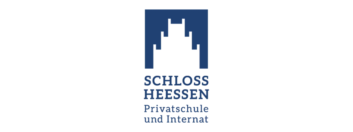 Logo von Schloss Hessen Privatschule und Internat in dunkelblauer Schrift mit stilisierter Schloss-Silhouette oben.